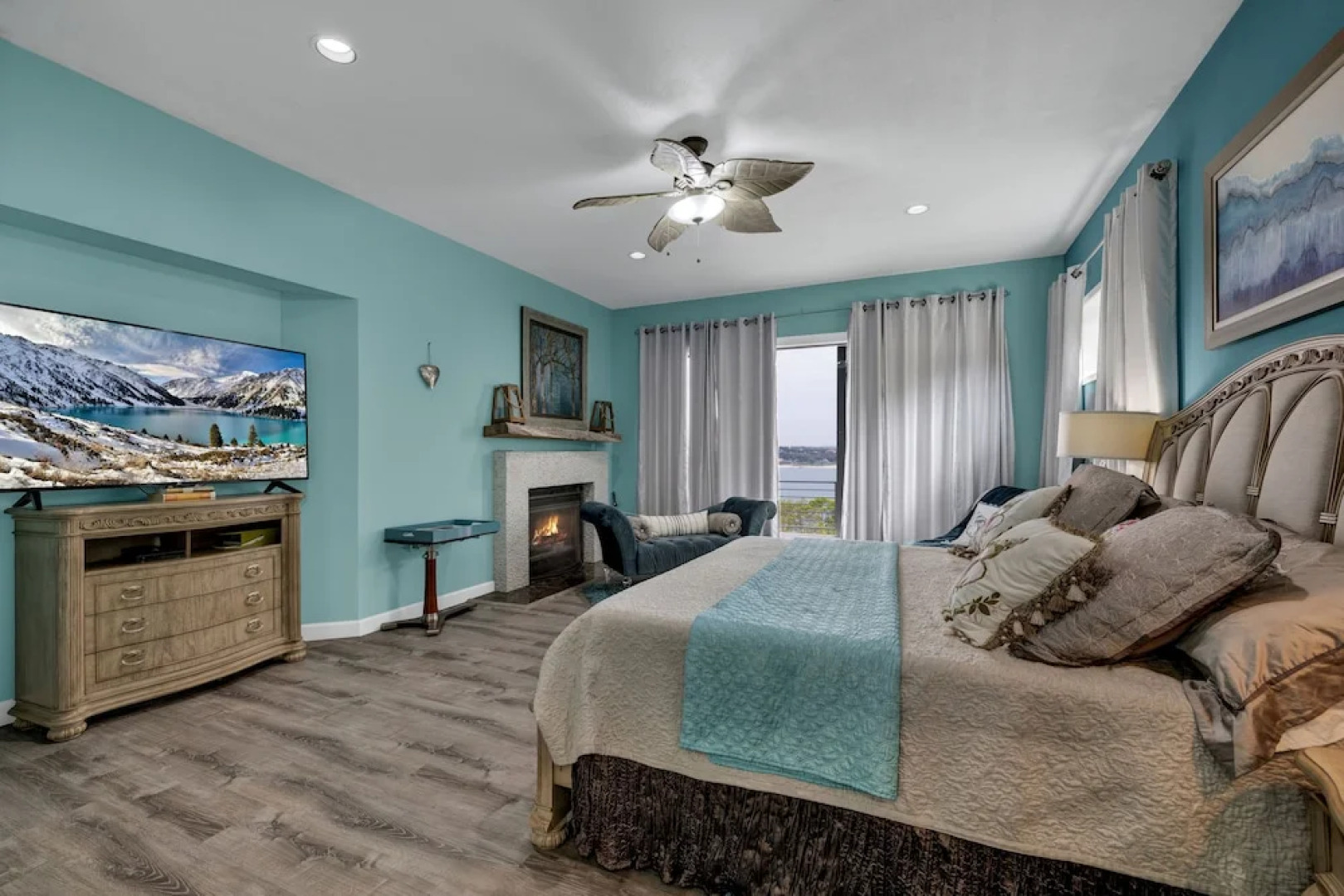 Canyon Lake Luxury Pool Games & Stunning Views