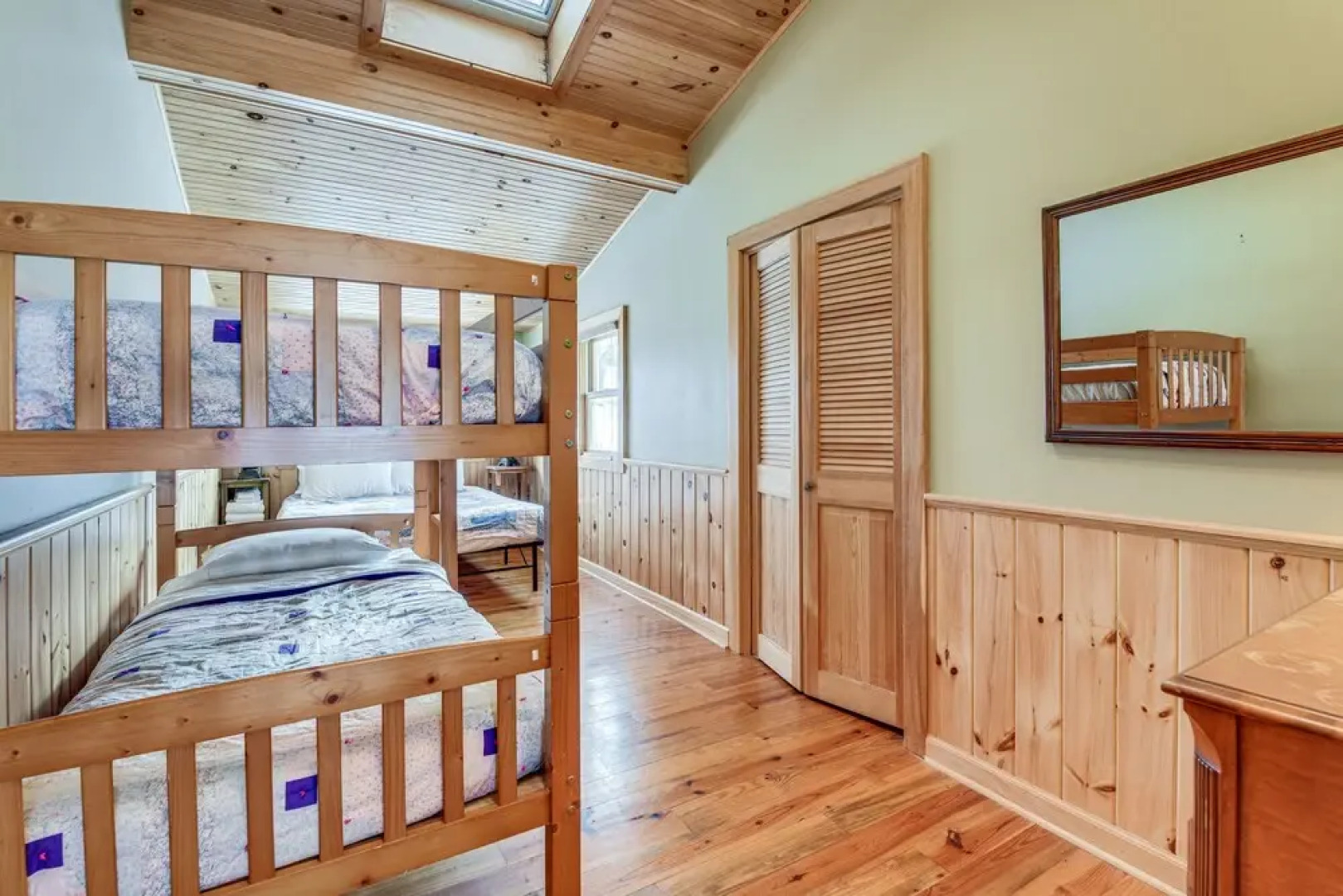 Waterfront North Hero Home w/ Screened Porch