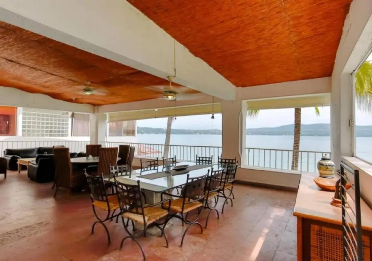 7BR Impresionante Casa De LAGO Con Alberca