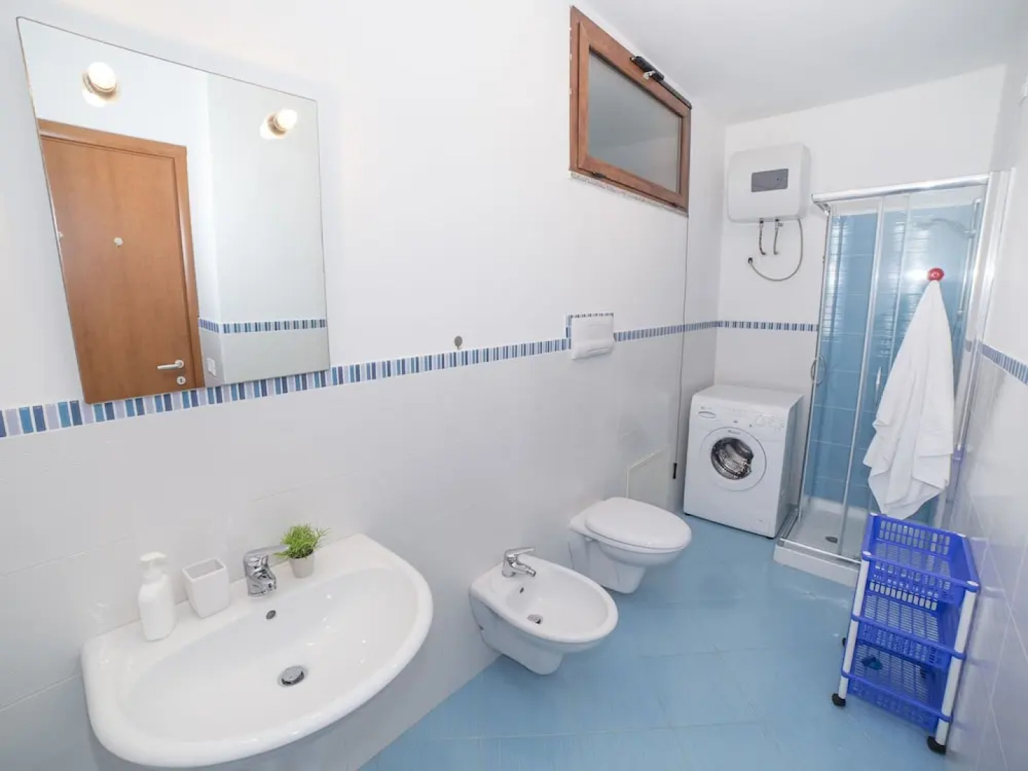 Panoramic Villa With Pool, Near the Beach