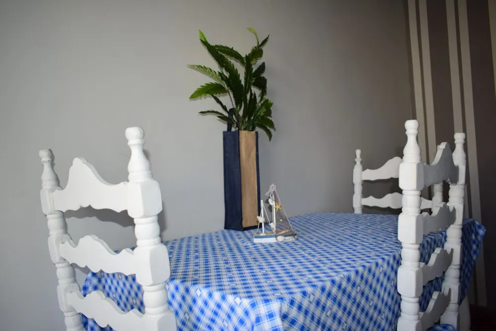 6 People Apartment near Downtown