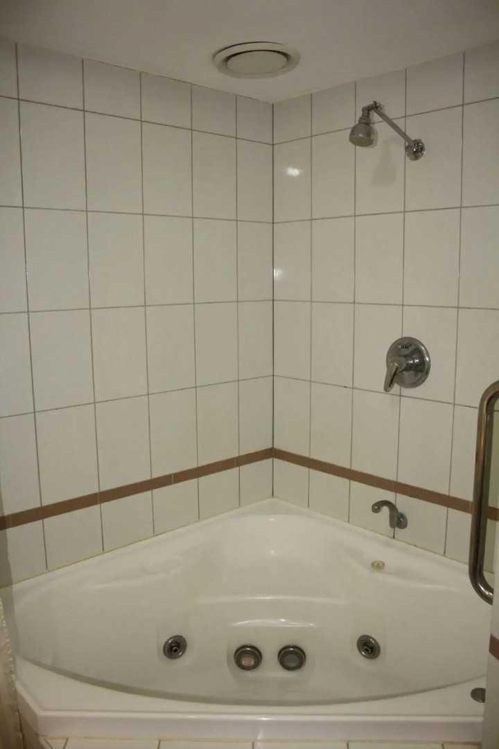 The Swan Valley Hotel