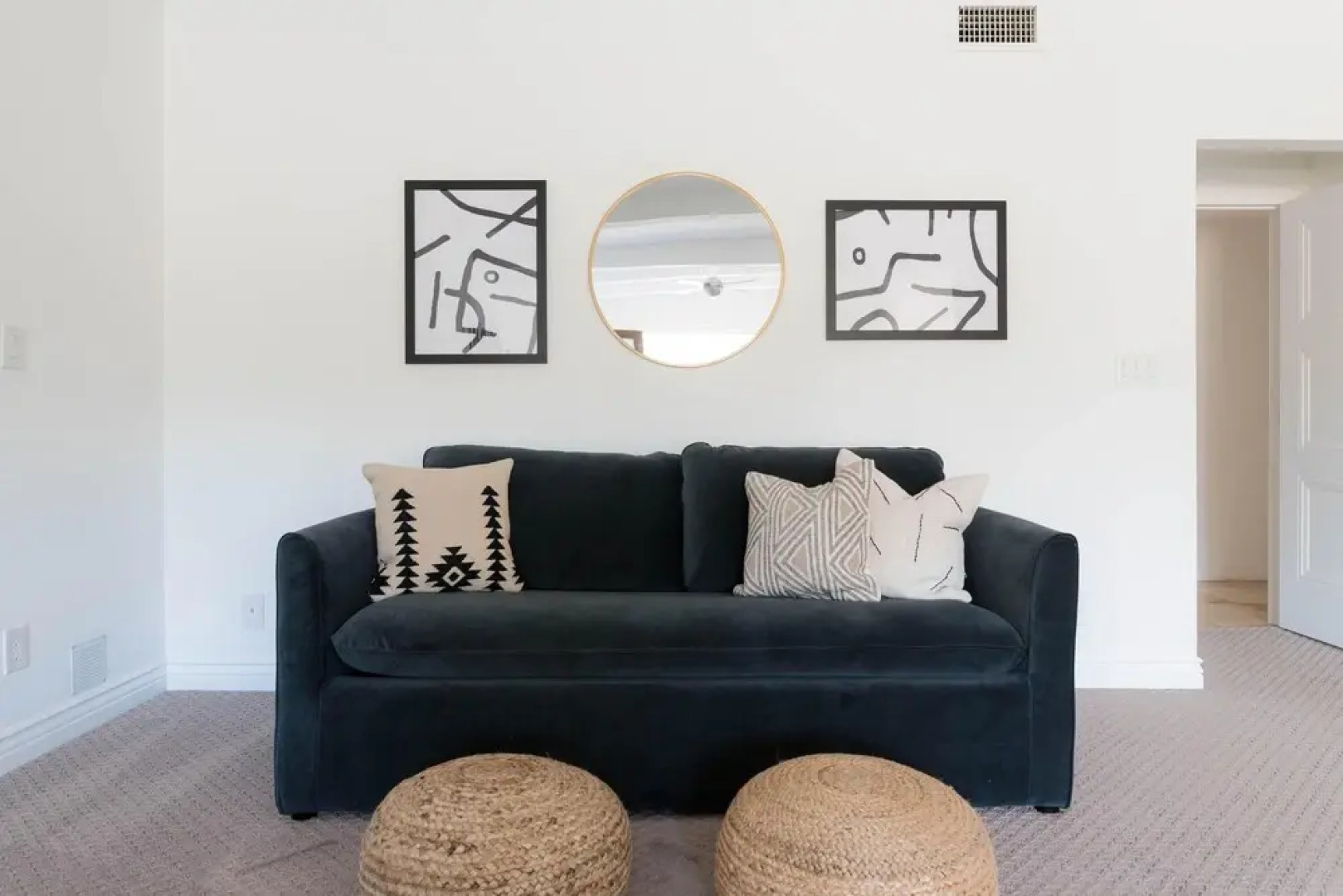 Caspian - Spacious Desert Oasis w Pool, Table Tennis, & Fire Pit