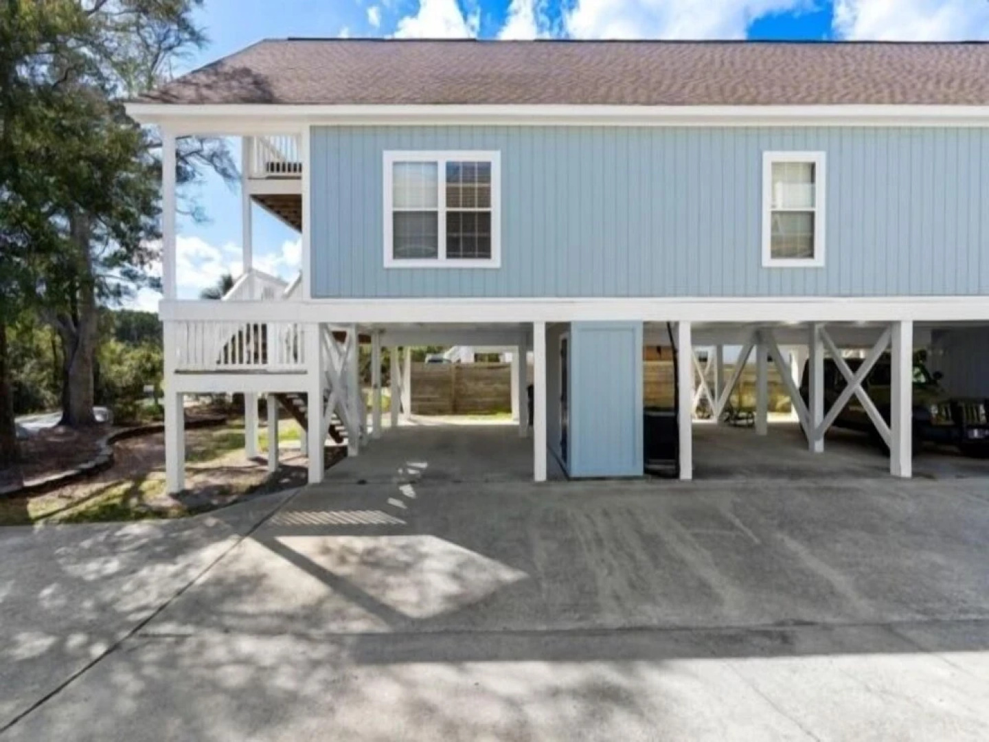 Bikinis / Martinis - The Perfect Spot For Fun Days In The Sun And Salt Air - Be Sure To Check Out Our Beautiful Bike/walking Path 3 Bedroom Townhouse by Redawning