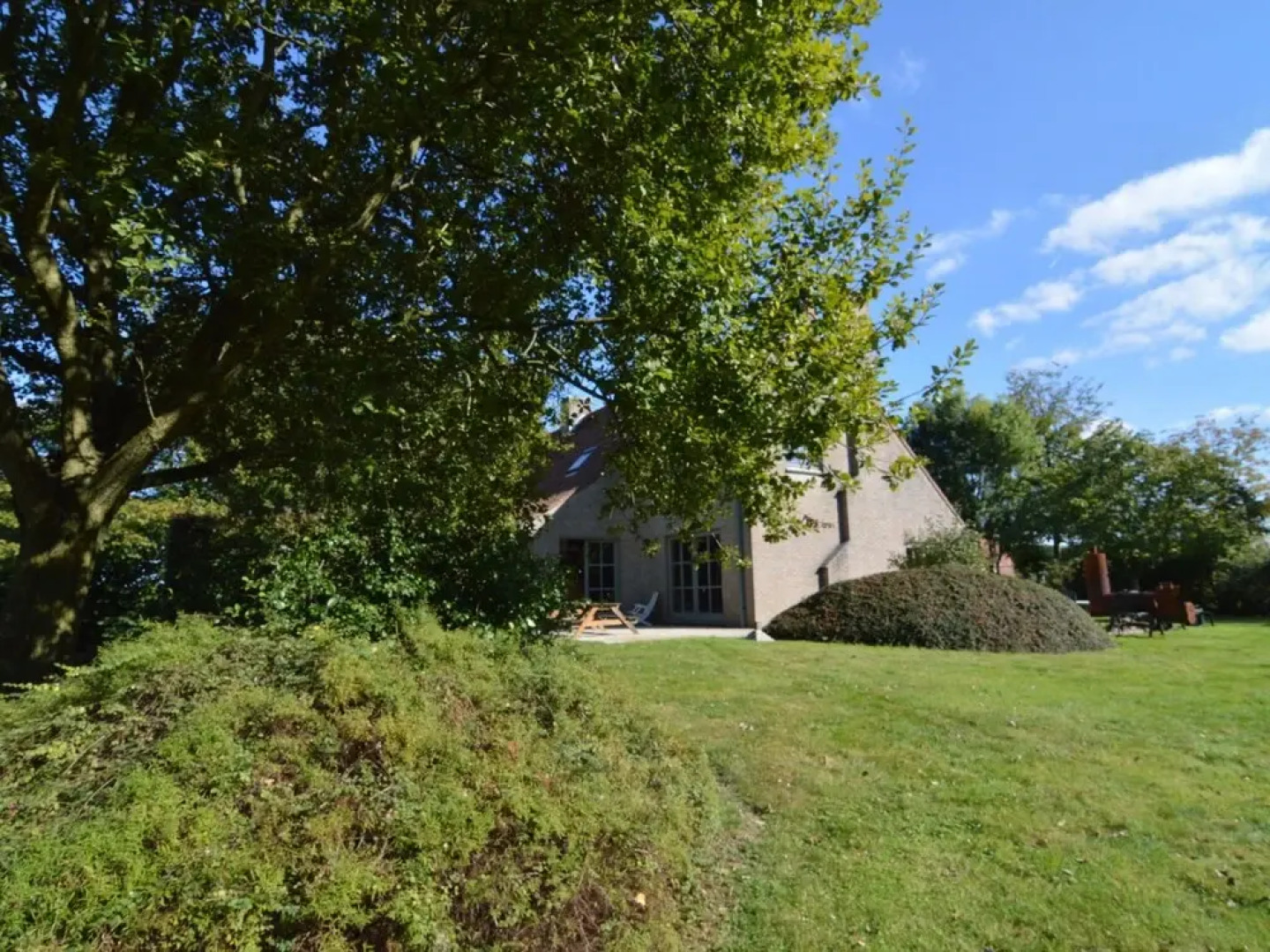 Spacious Holiday Home in Ichtegem With Garden