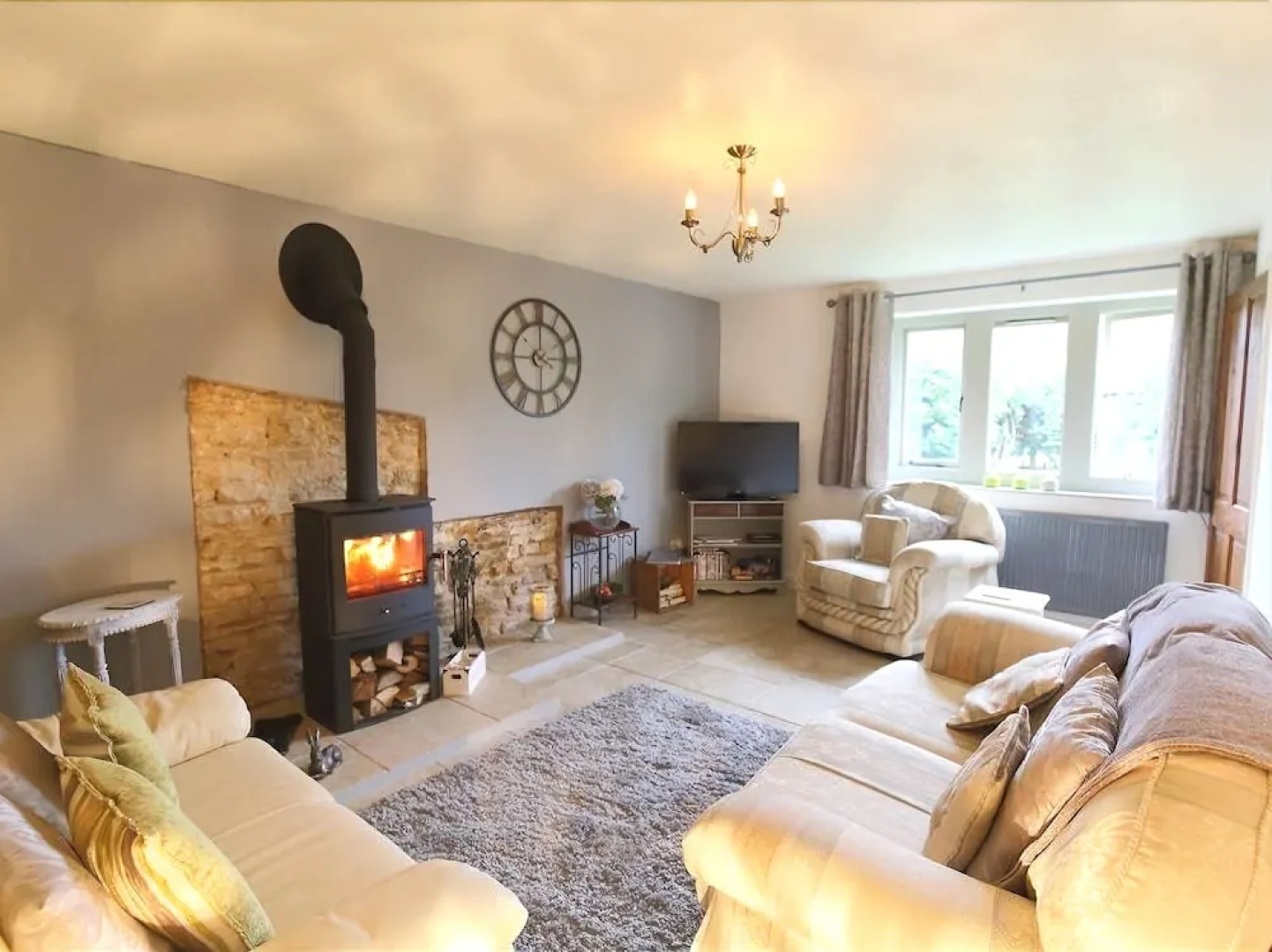 Honeystone Cottage, MORETON IN MARSH