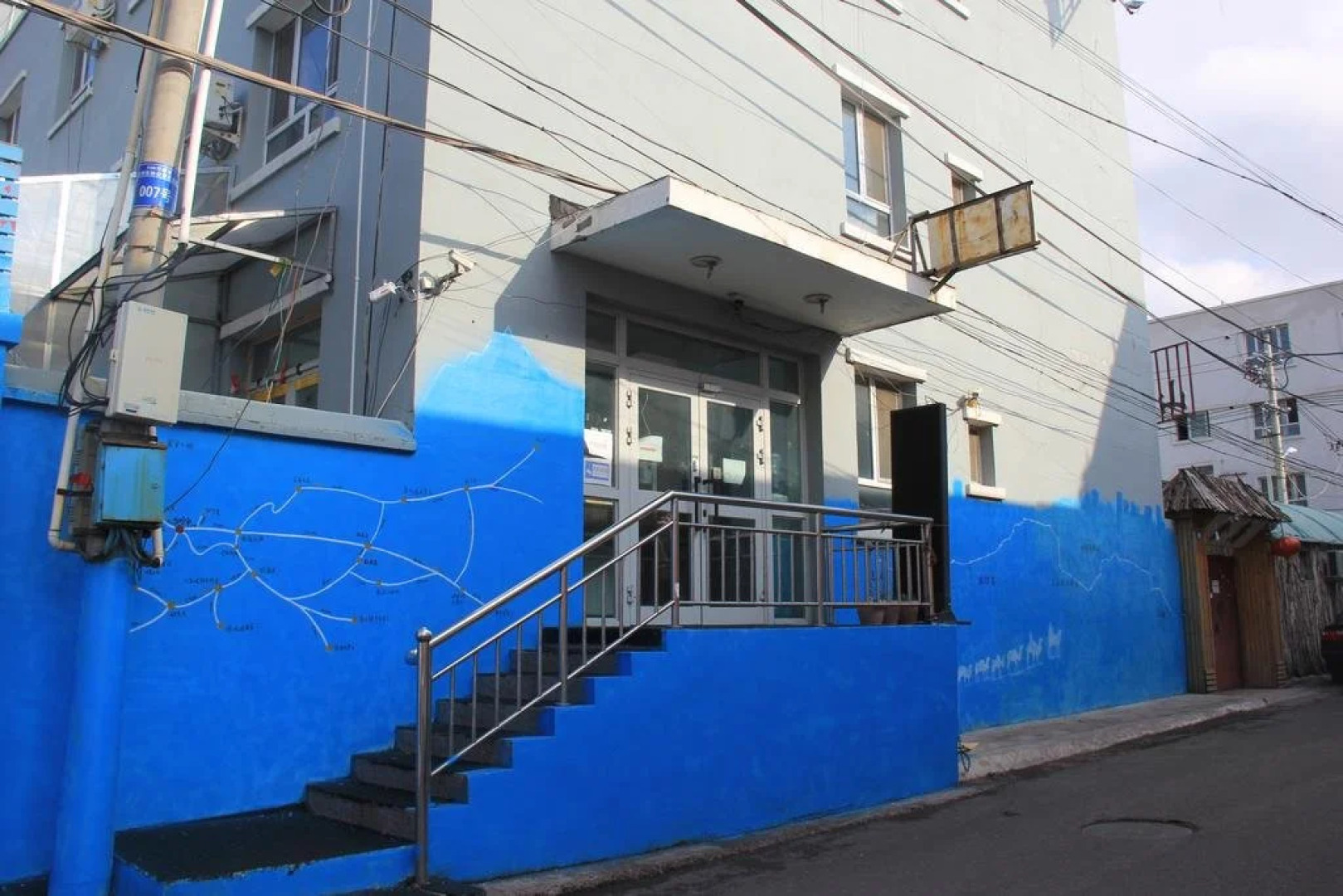 XinJiang YiZhan Youth Hostel