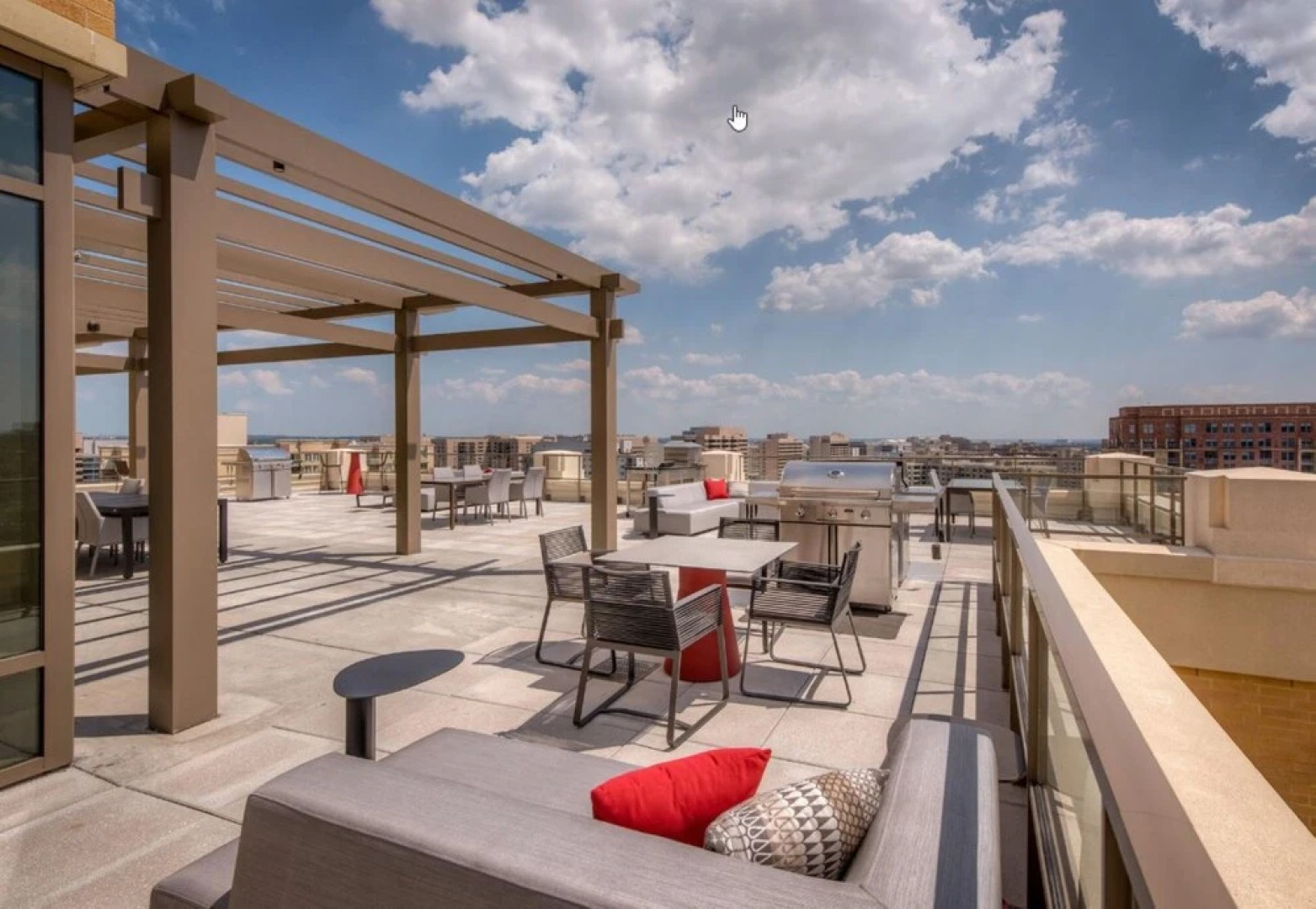 Global Luxury Suites at South Arlington