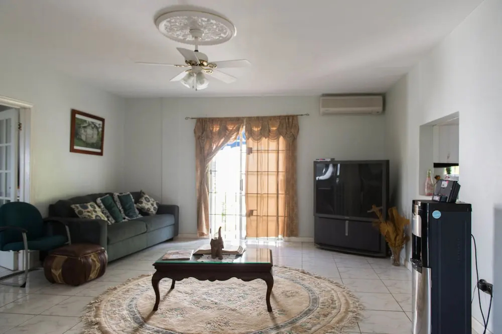 The Royal Kensington Villa