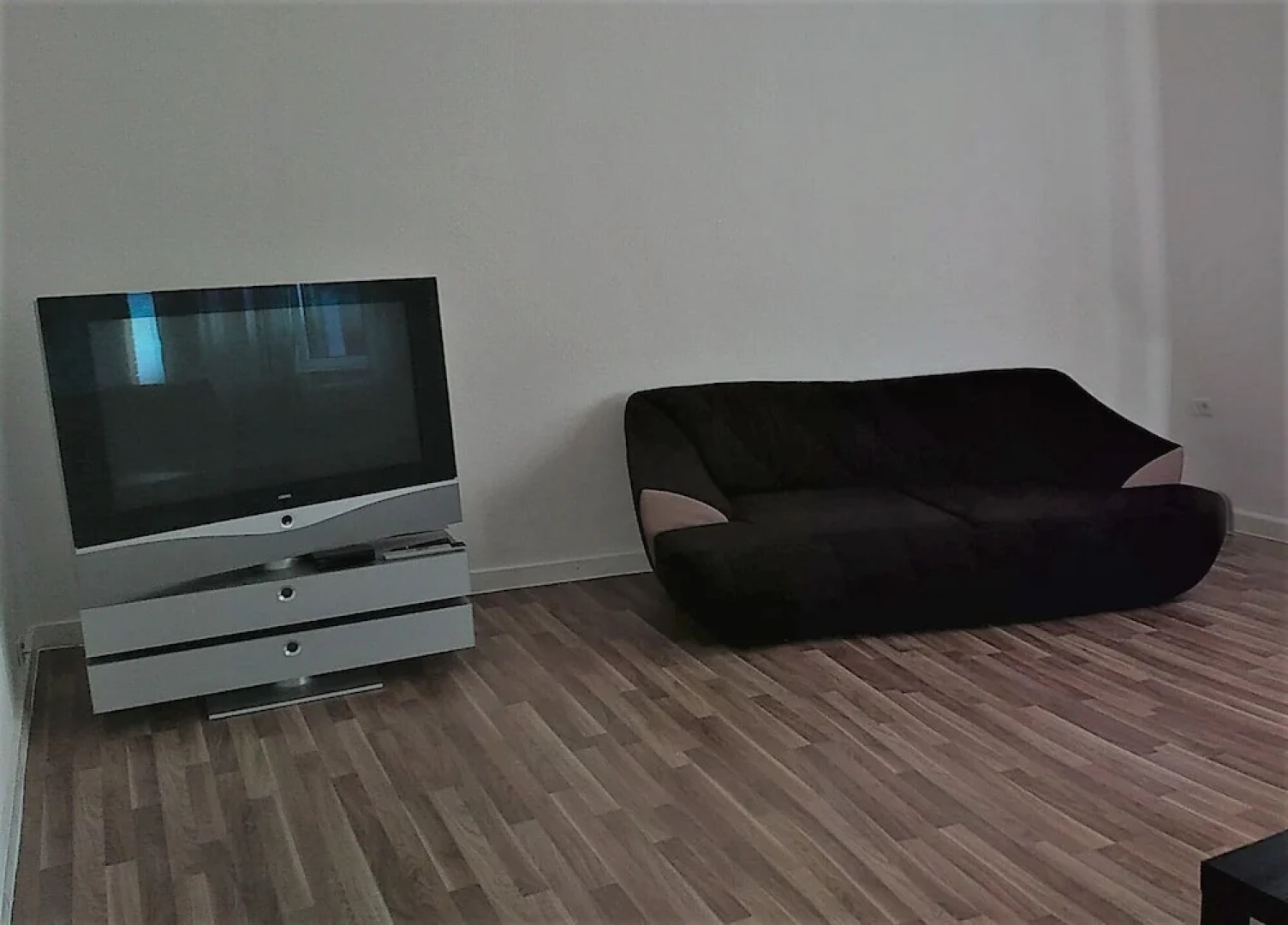 100 m2 - 3 room apartment
