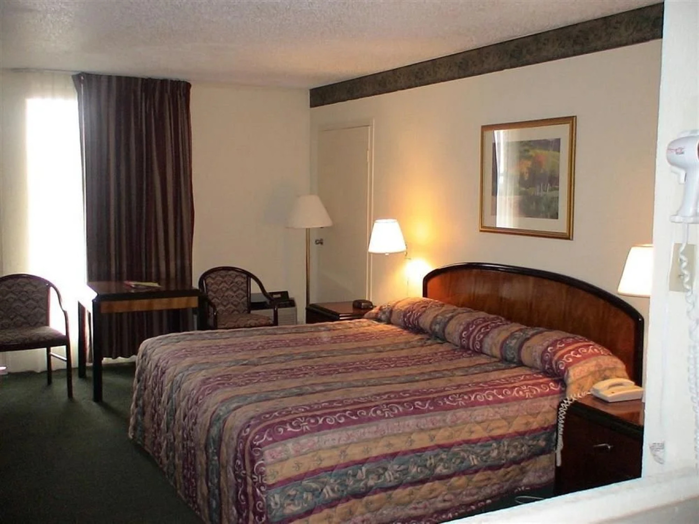 Greenway Inn & Suites