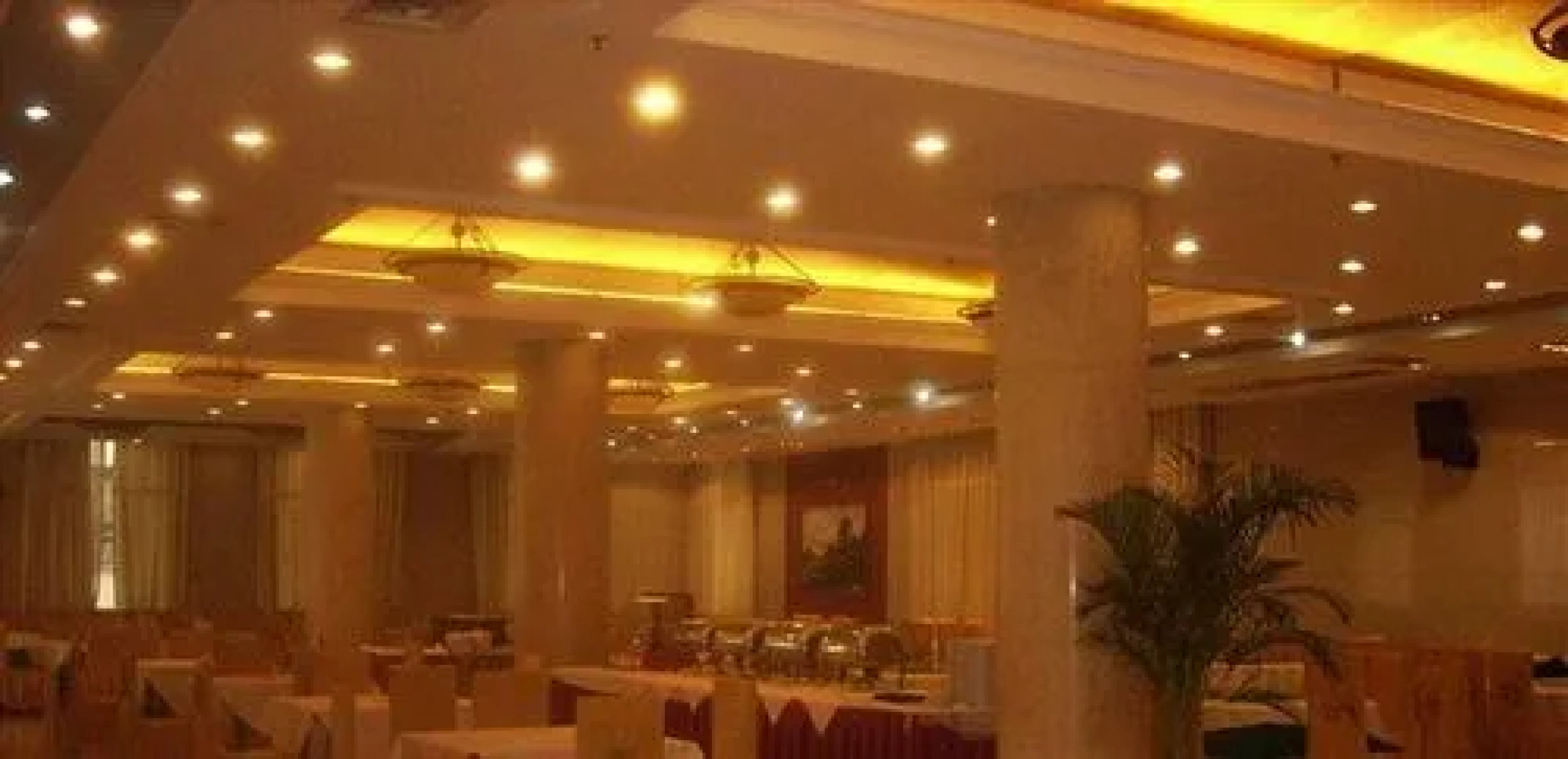 Thank Inn Chain Hotel Pingdingshan Weidong District Jianshe Road Trade Plaza