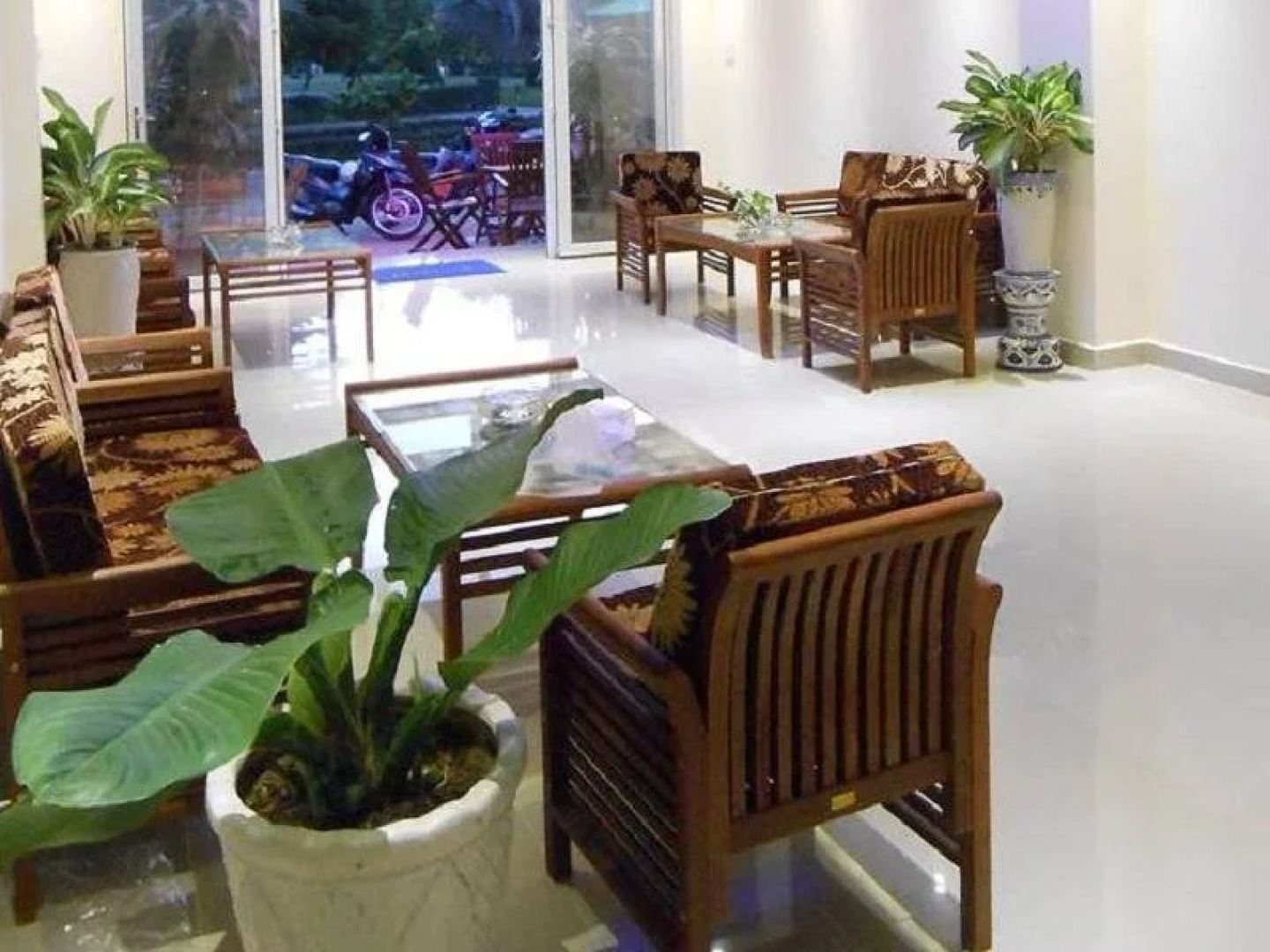 Con Son Island Hotel