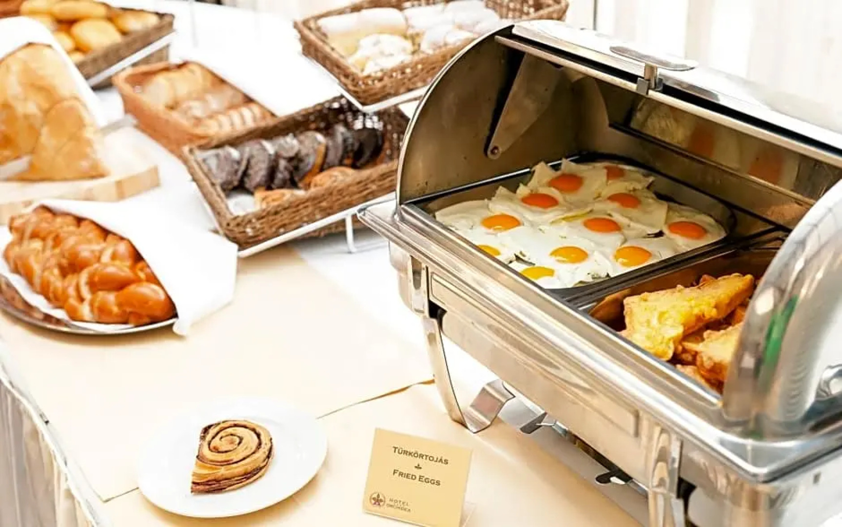 Orchidea Hotel Lipót