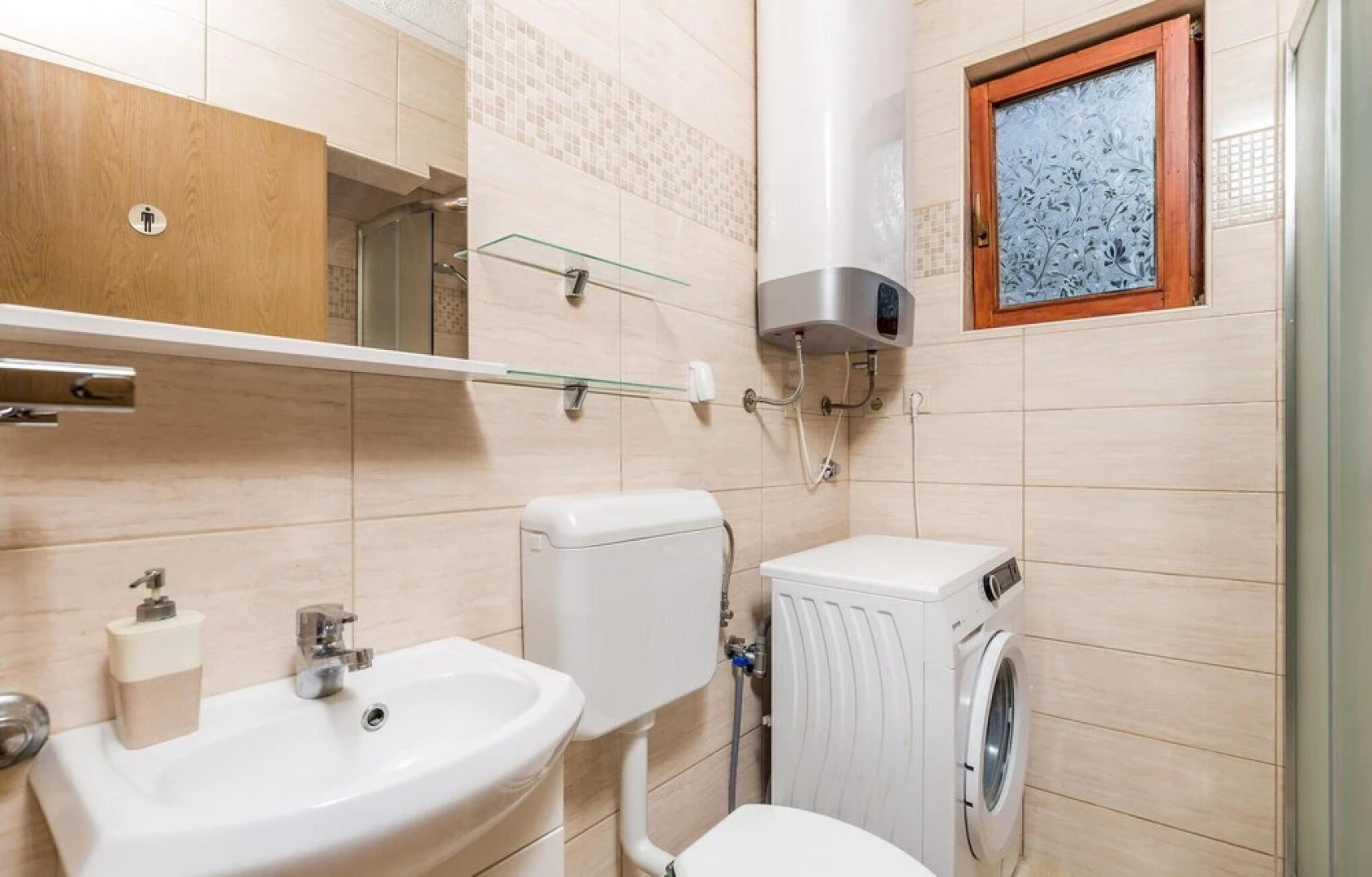 Amazing Home in Karlobag With 3 Bedrooms and Wifi