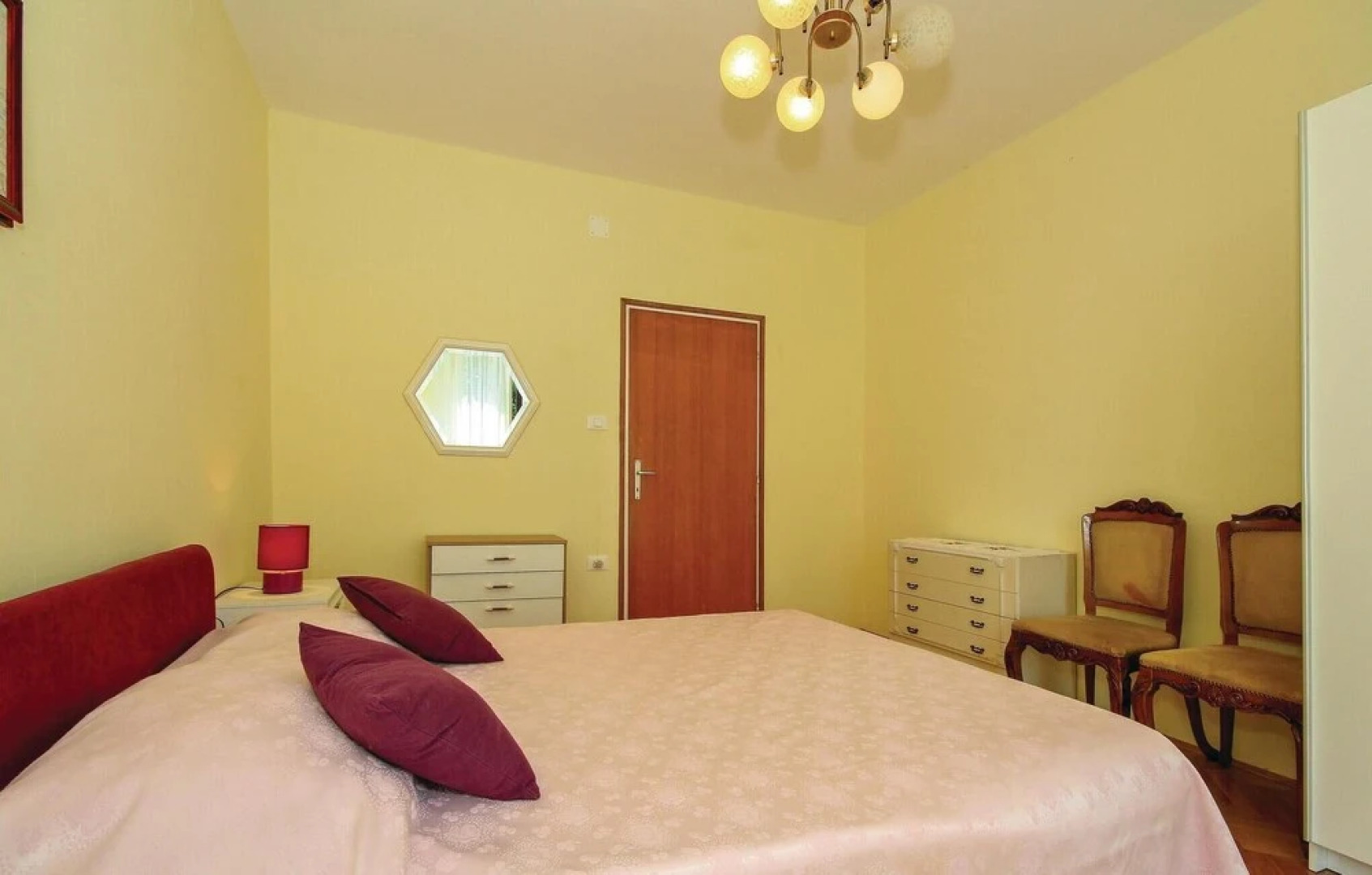 Beautiful Apartment in Umag With 3 Bedrooms and Wifi