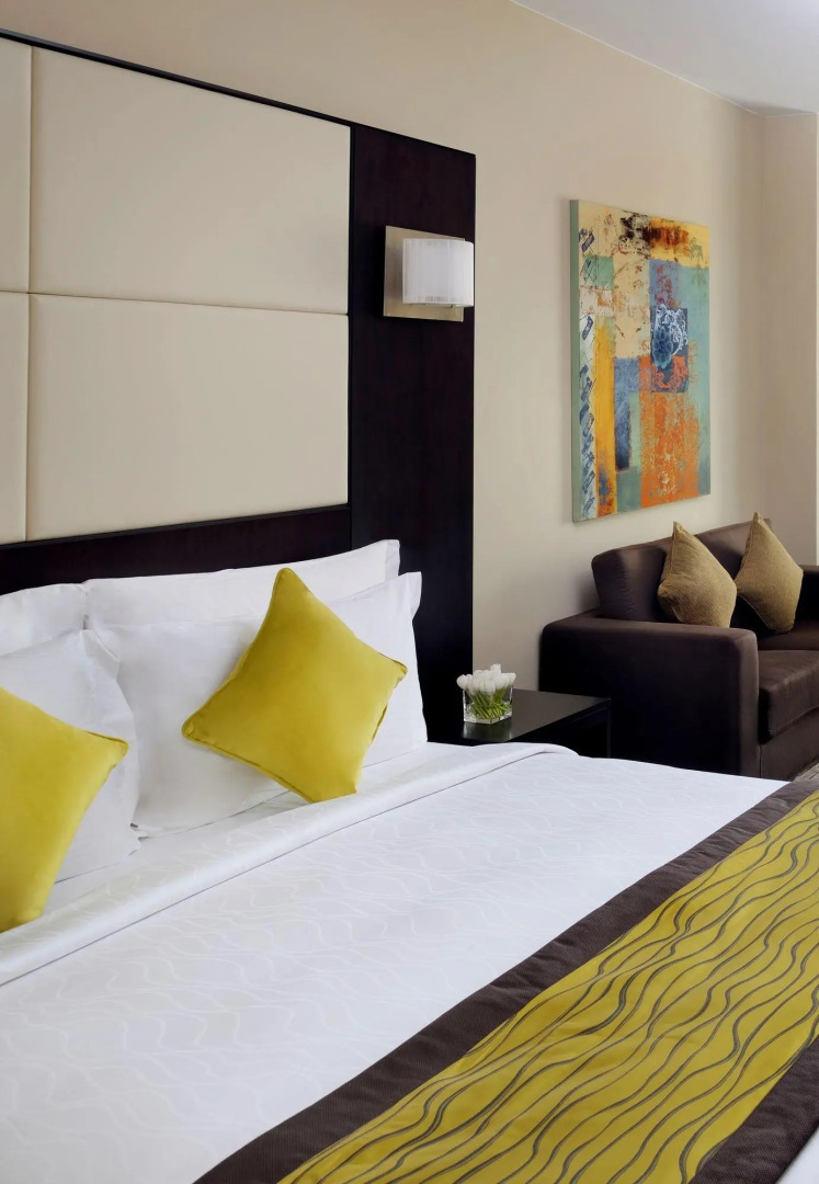 Mövenpick Jumeirah Lakes Towers Hotel