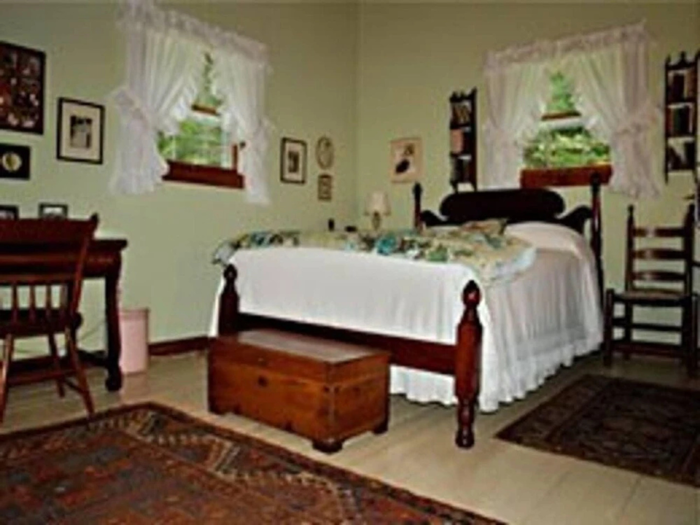 1900 Hilltop Bongalow