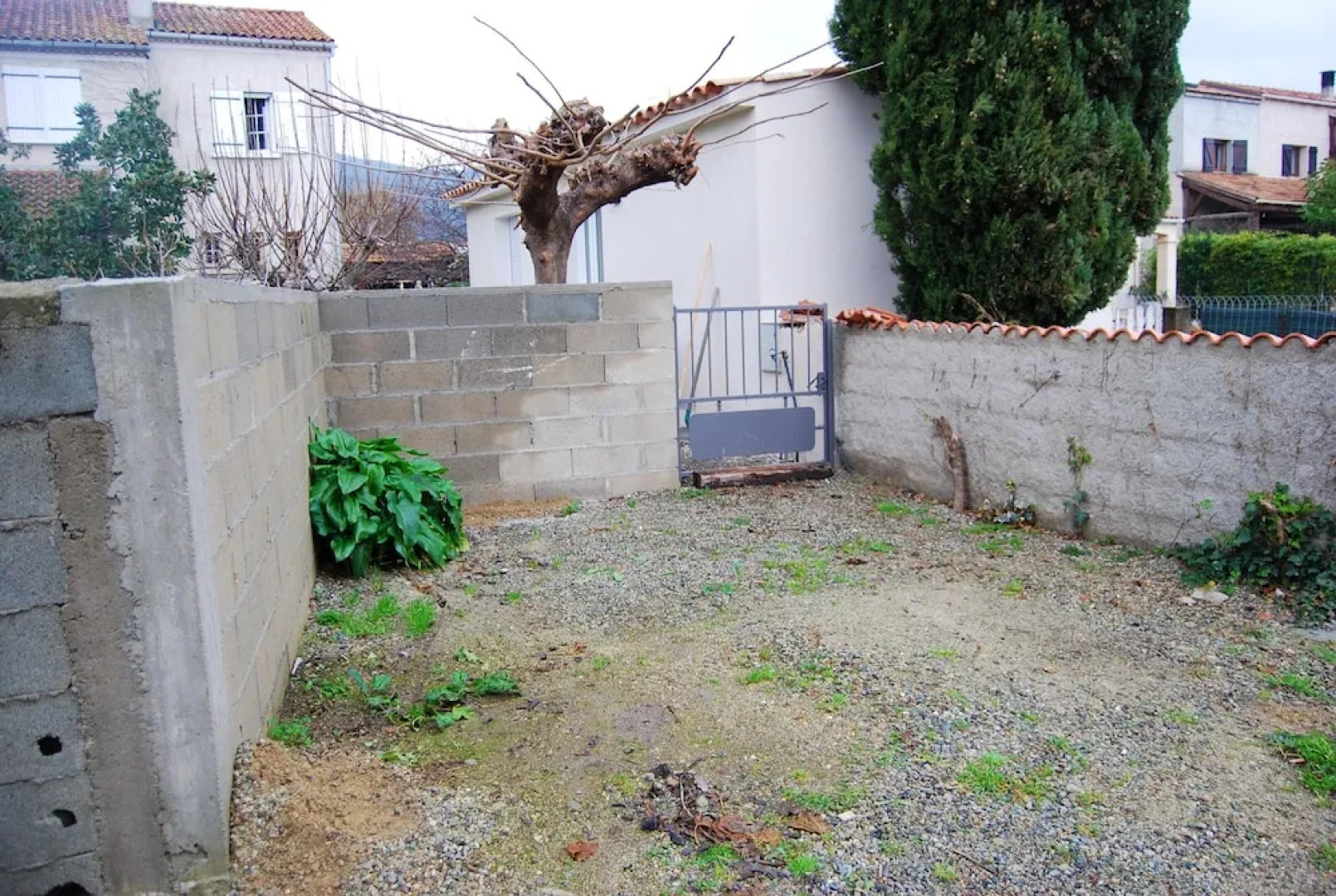 Apartment With one Bedroom in Prunelli-di-fiumorbo, With Shared Pool and Enclosed Garden - 5 km From the Beach