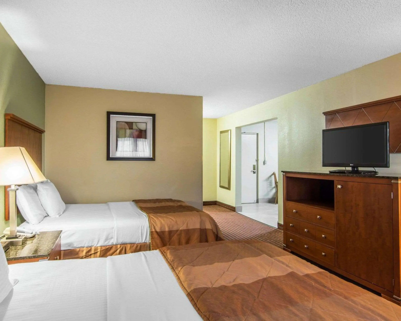 MainStay Suites Williamsburg Historic Area