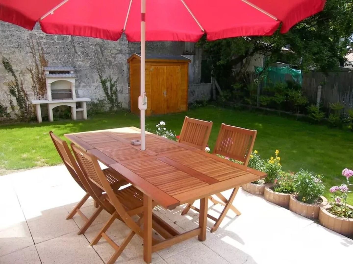 House With 2 Rooms in Jonzac, With Enclosed Garden and Wifi - 3 km Fro