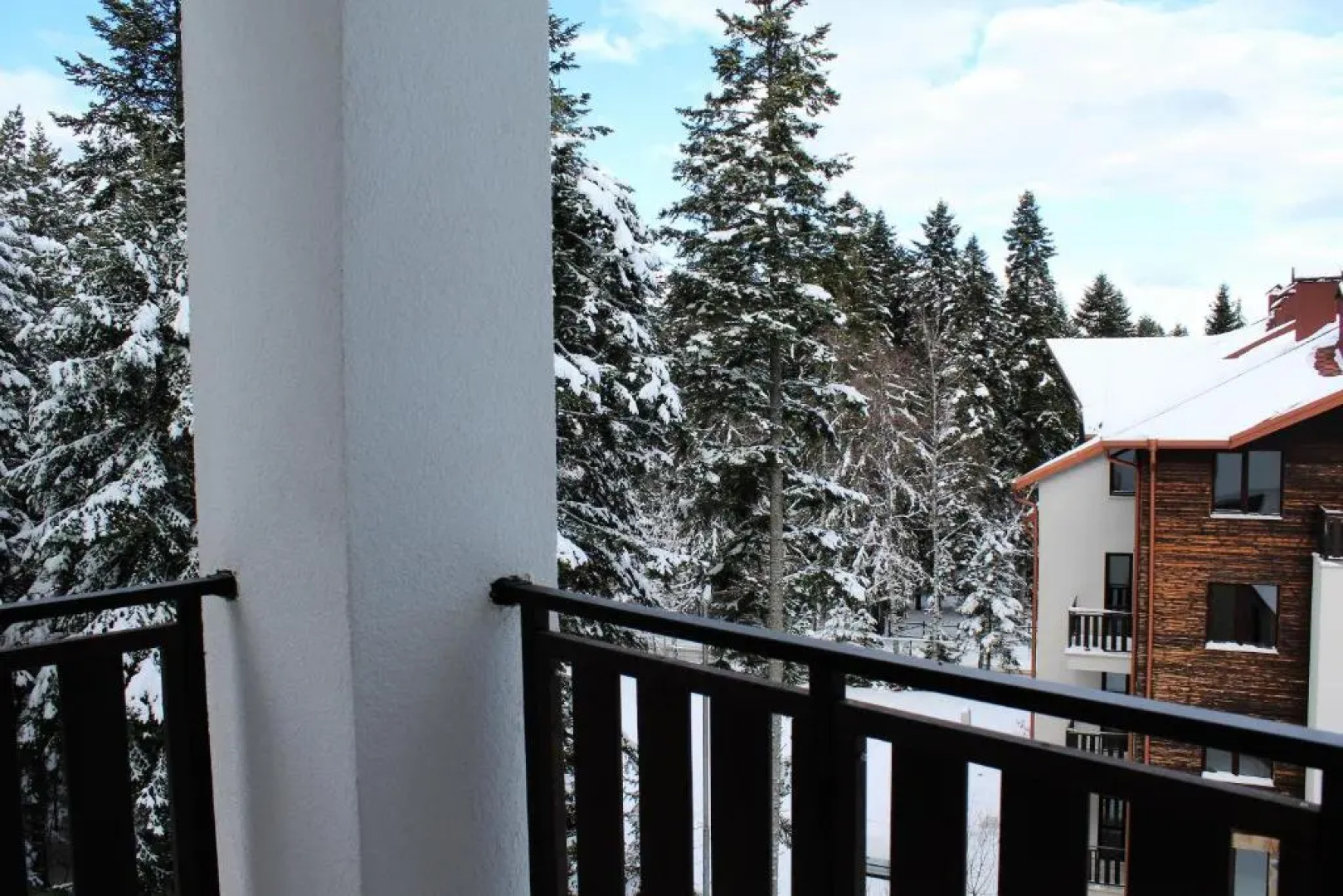 PM Services Borovets Garden Apartments
