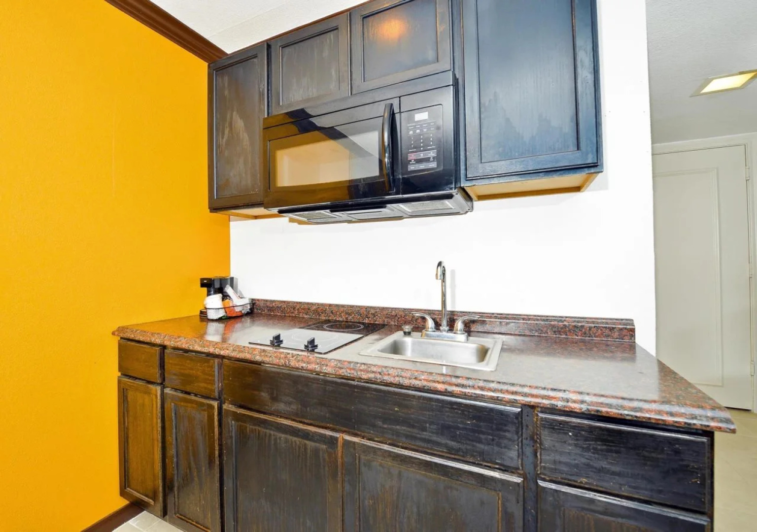 Americas Best Value Inn & Suites Brenham