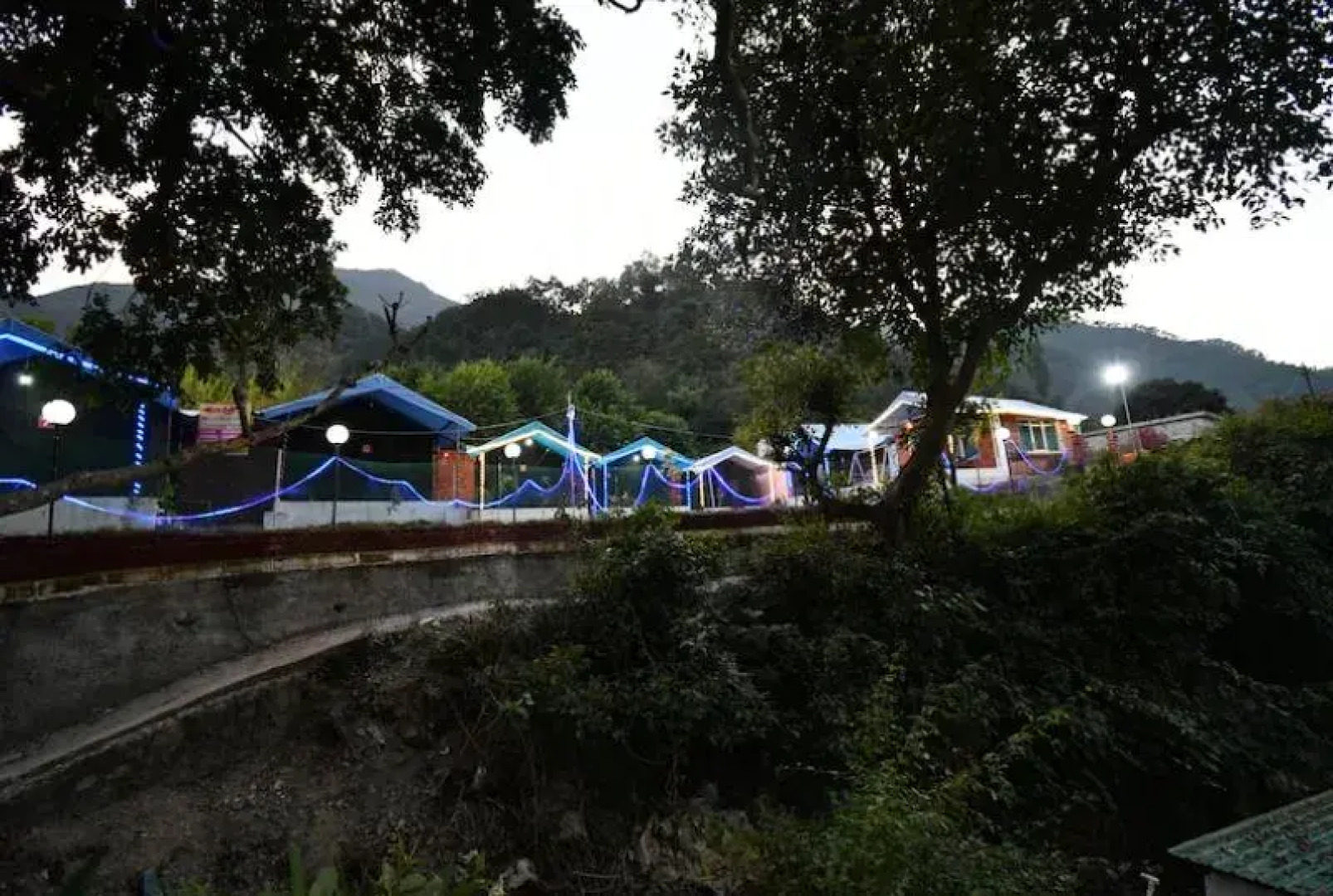 Mount River Valley Camping Resort