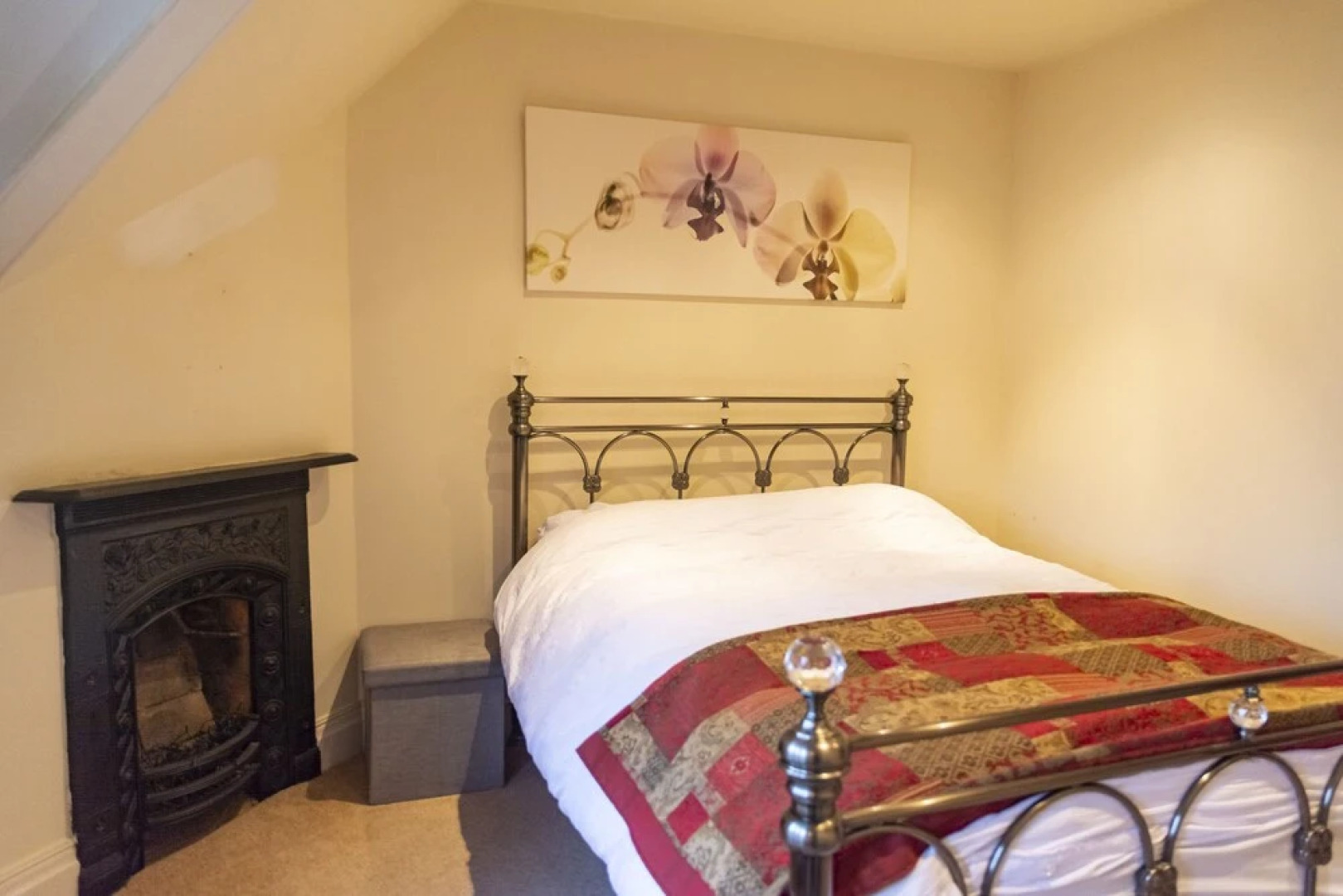 The Apartment No 2 The Old Red King Pub