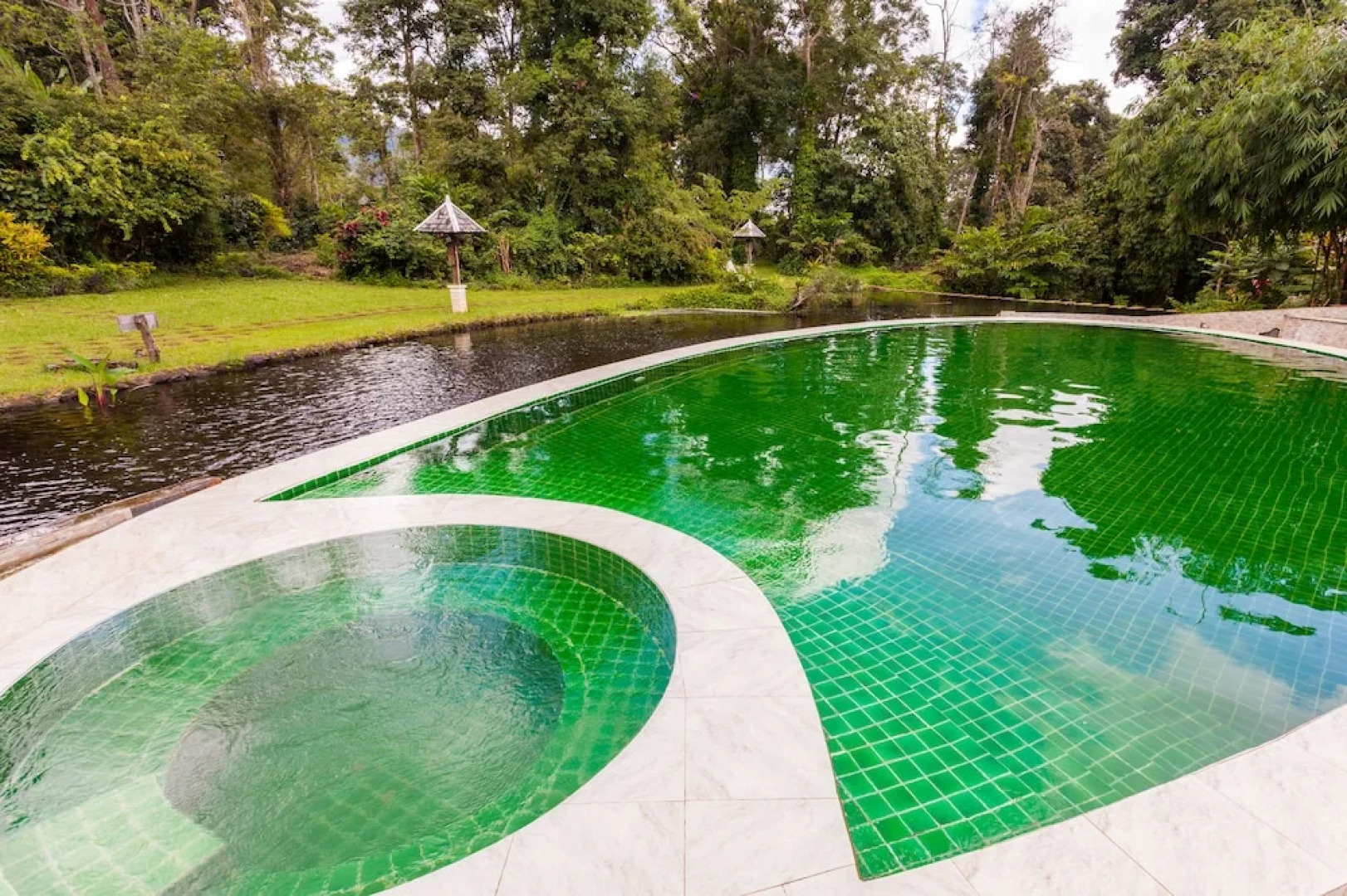 Sinouk Coffee Resort