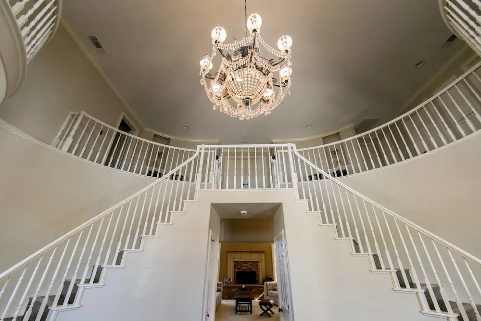 Luxurious Victorian Mansion on 200 Acre Estate