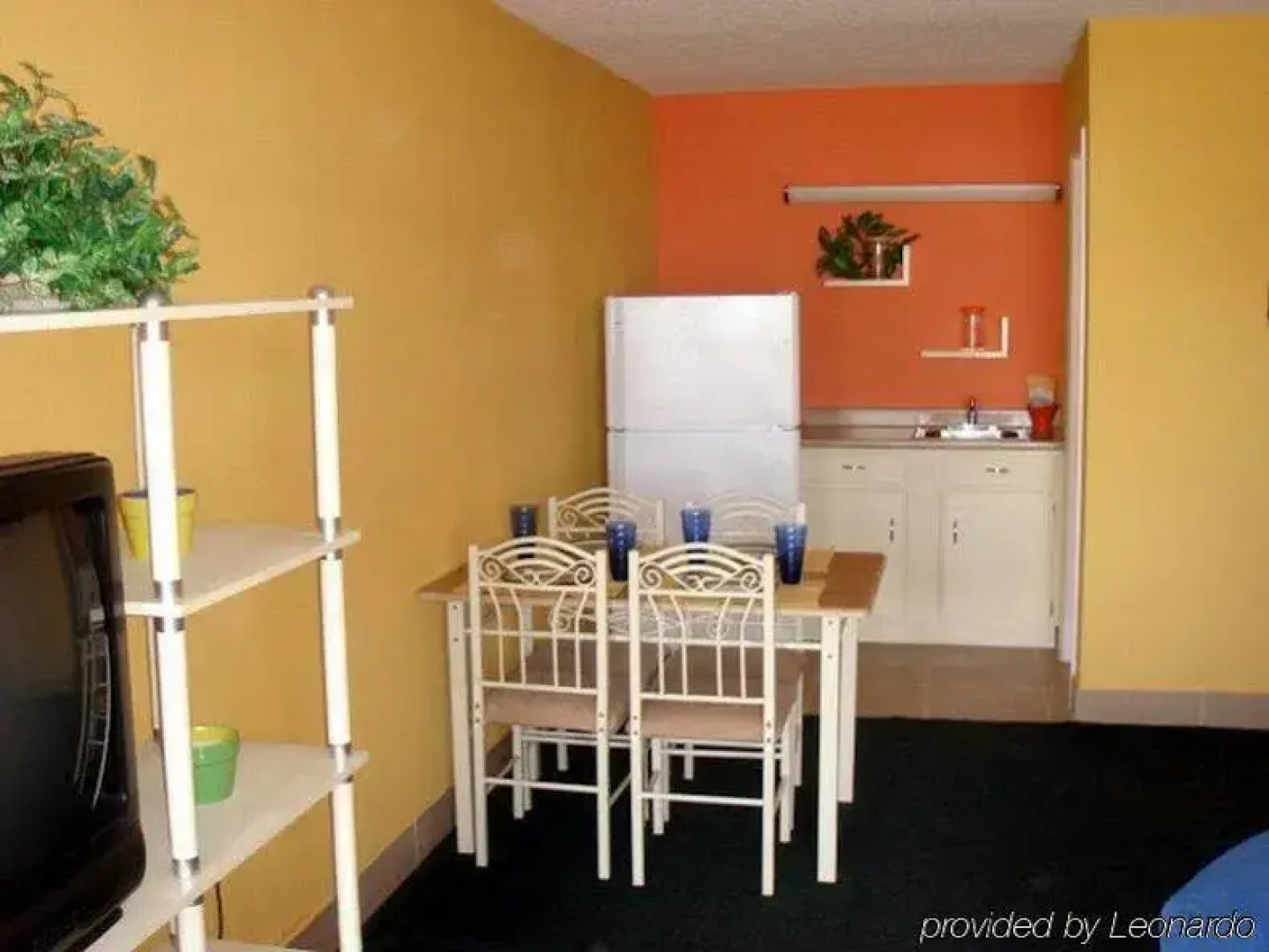 Tropical Inn Palm Bay