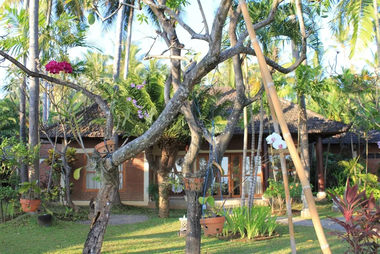 The Ning Beach & Villa