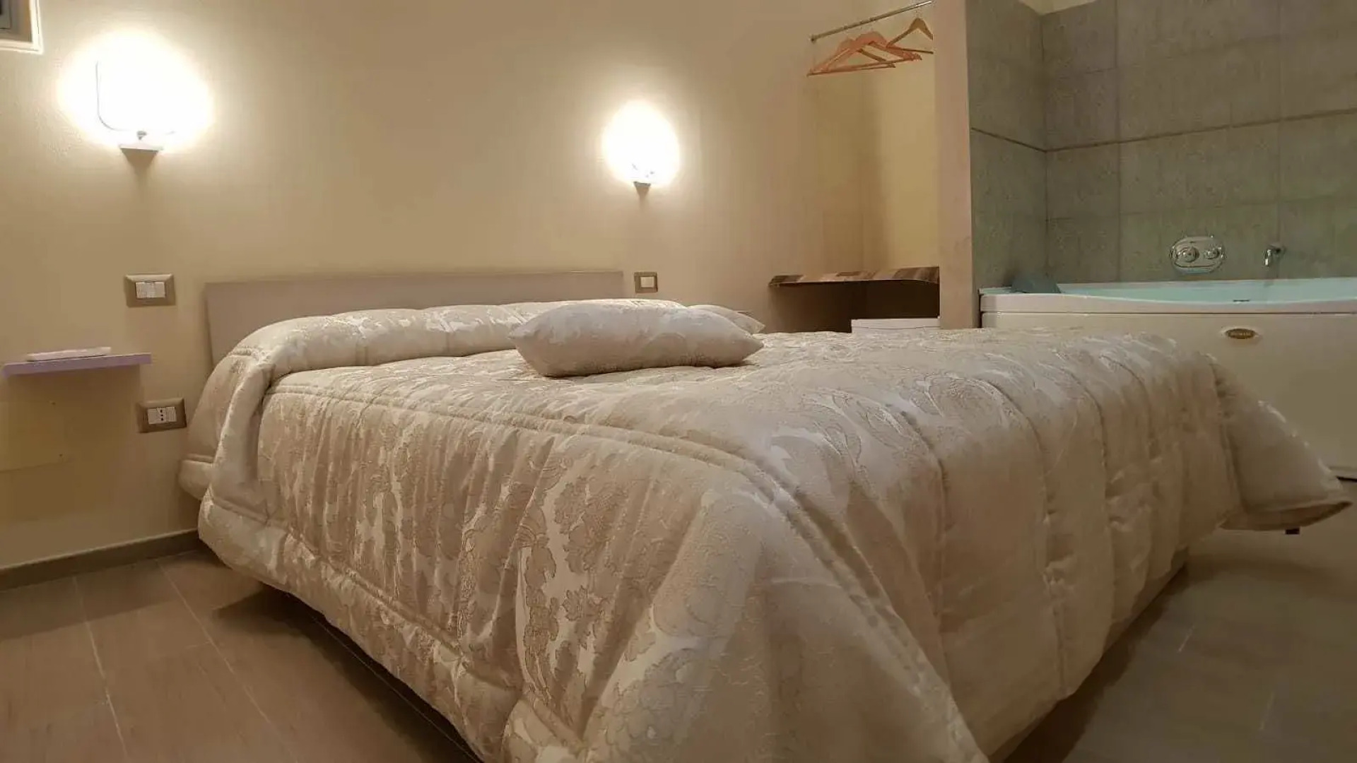 BB Manfredonia Jacuzzi