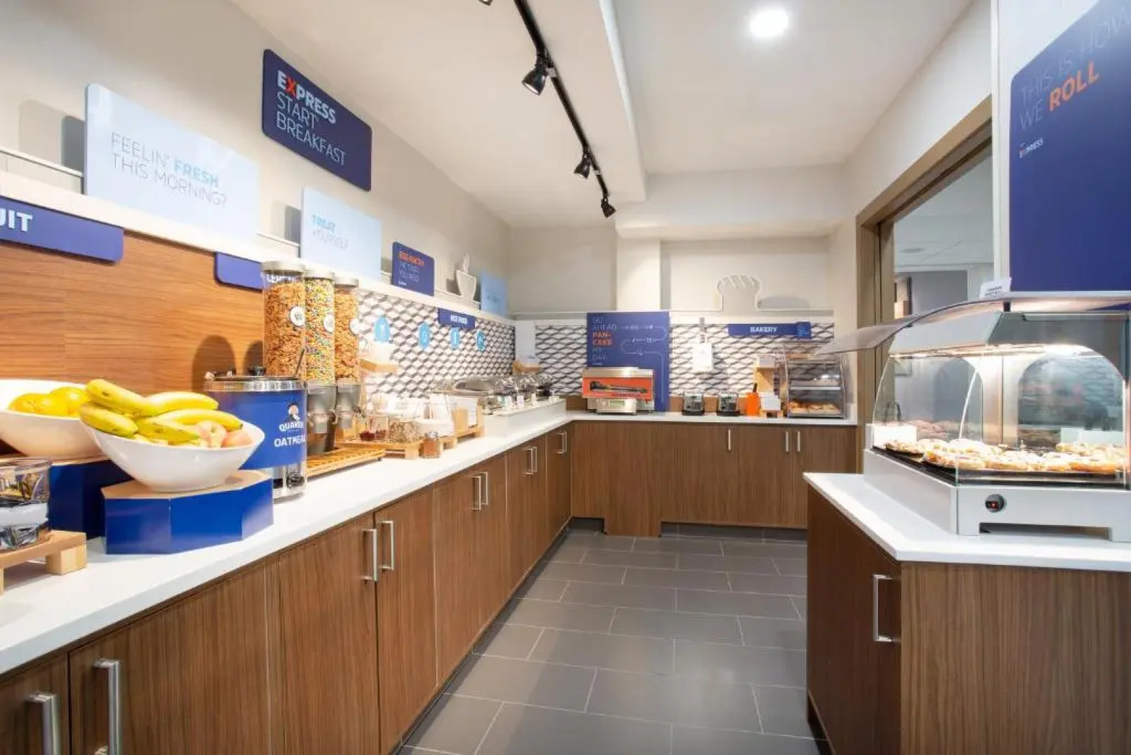 Holiday Inn Express & Suites Lincoln City by IHG