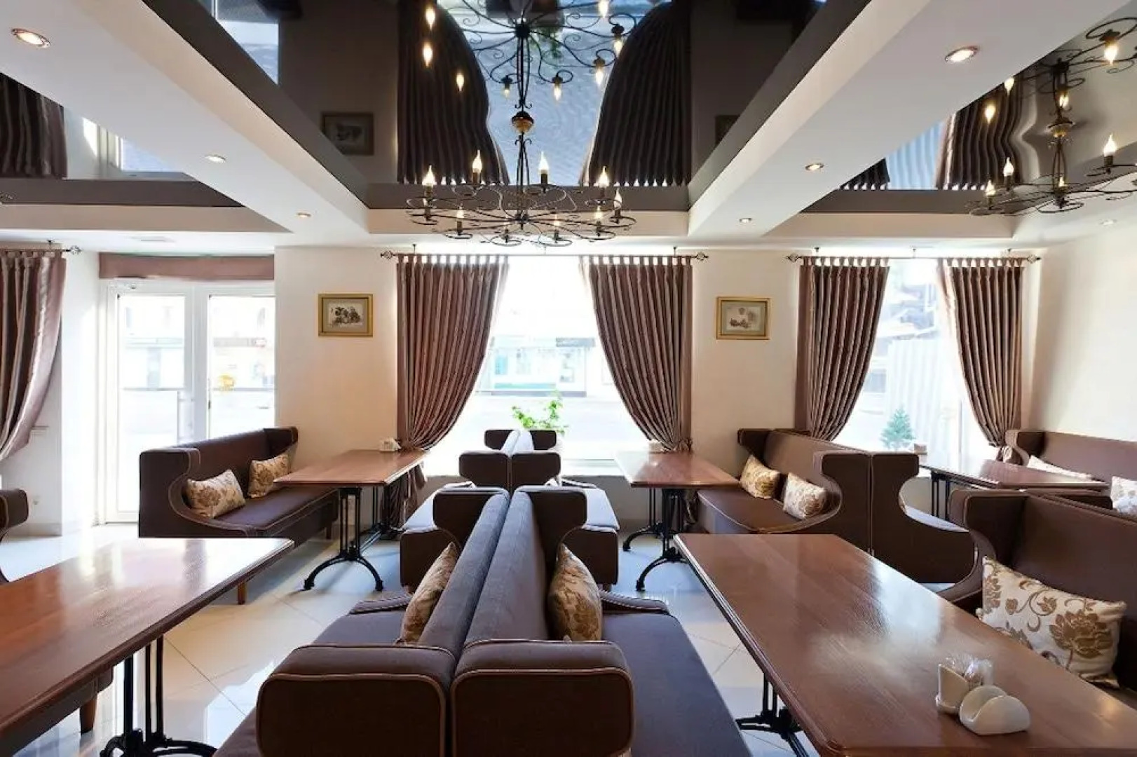 Отель «Зенит»