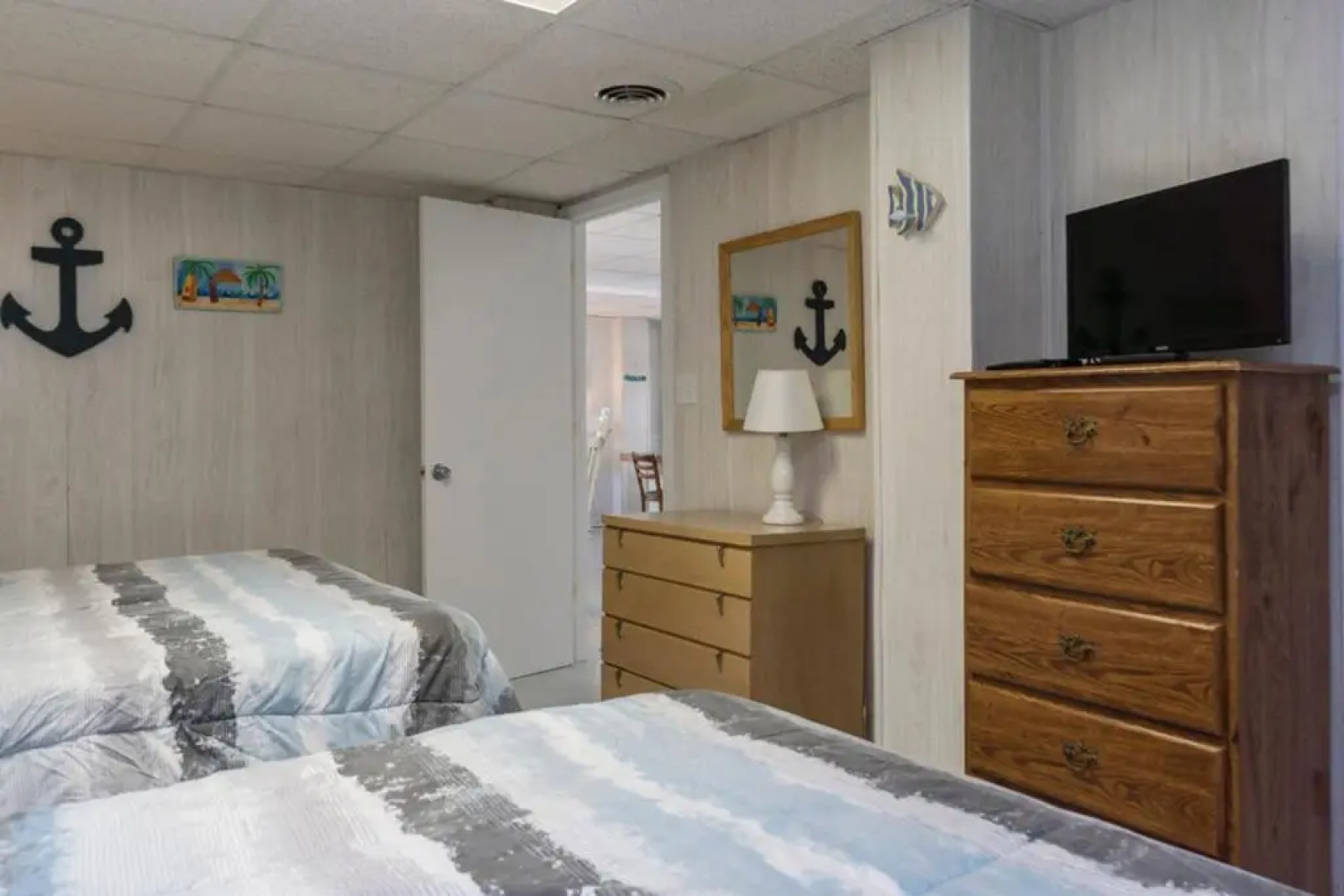 Friendship Lodge by Oak Island Accommodations