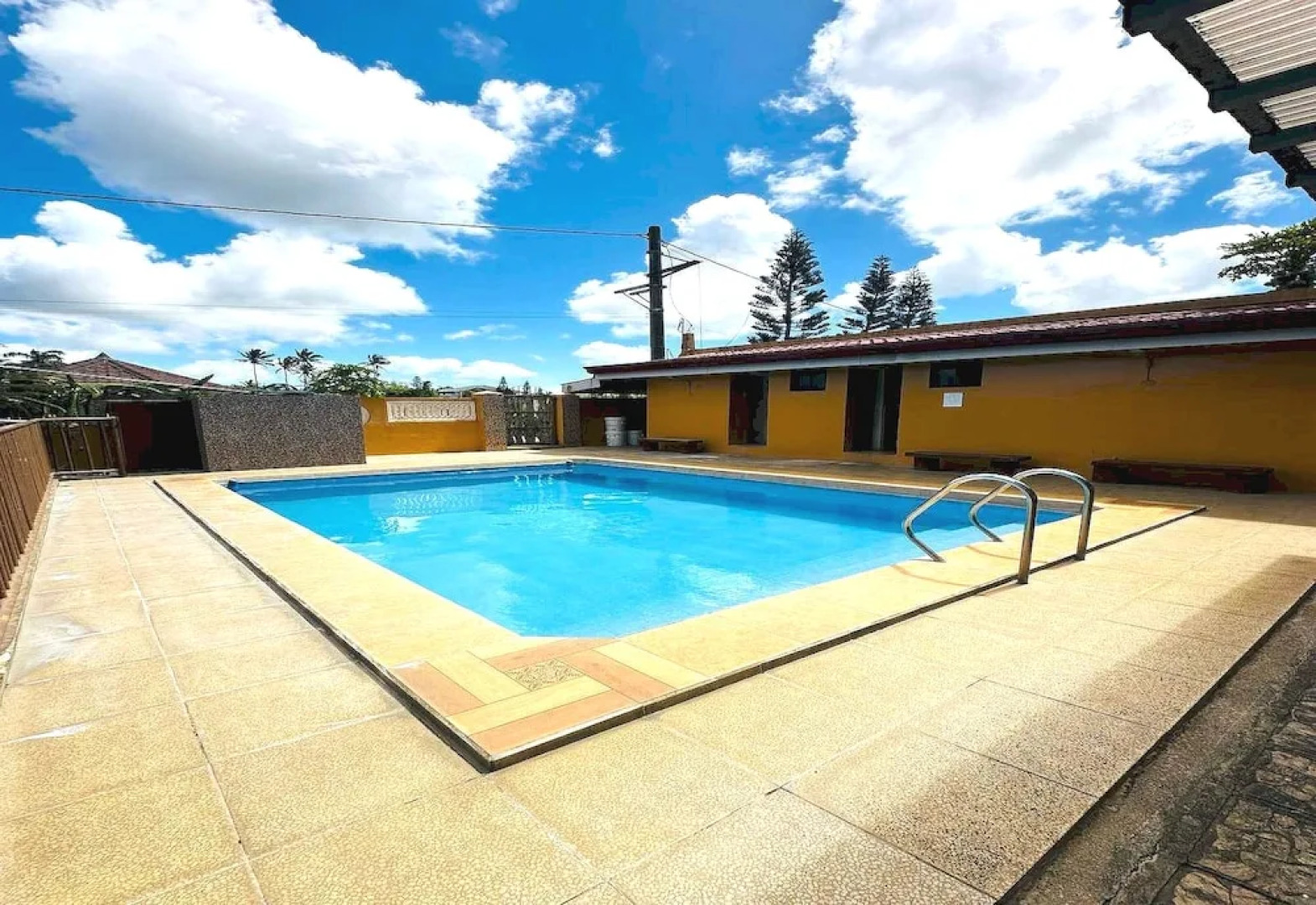 Villa Adelle At Silang