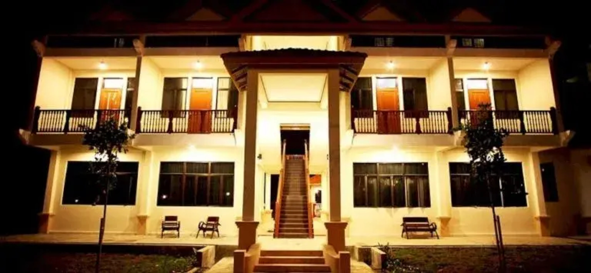 Suria Hill Country House