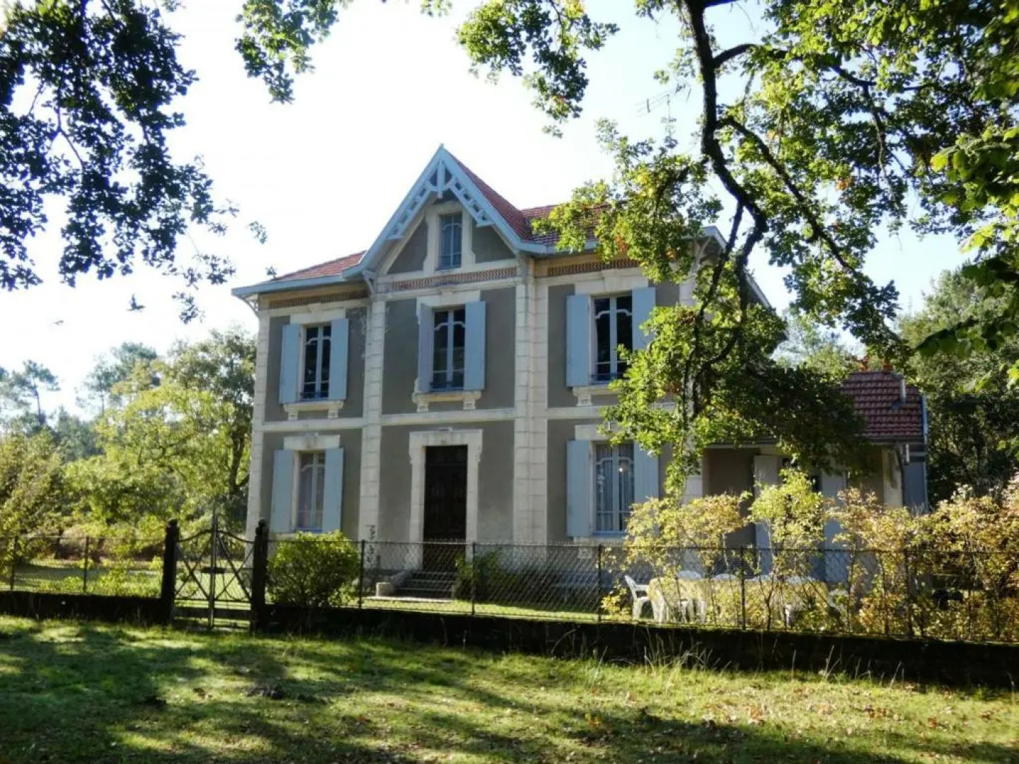 Gîte Parentis-en-Born, 6 pièces, 10 personnes - FR-1-360-112