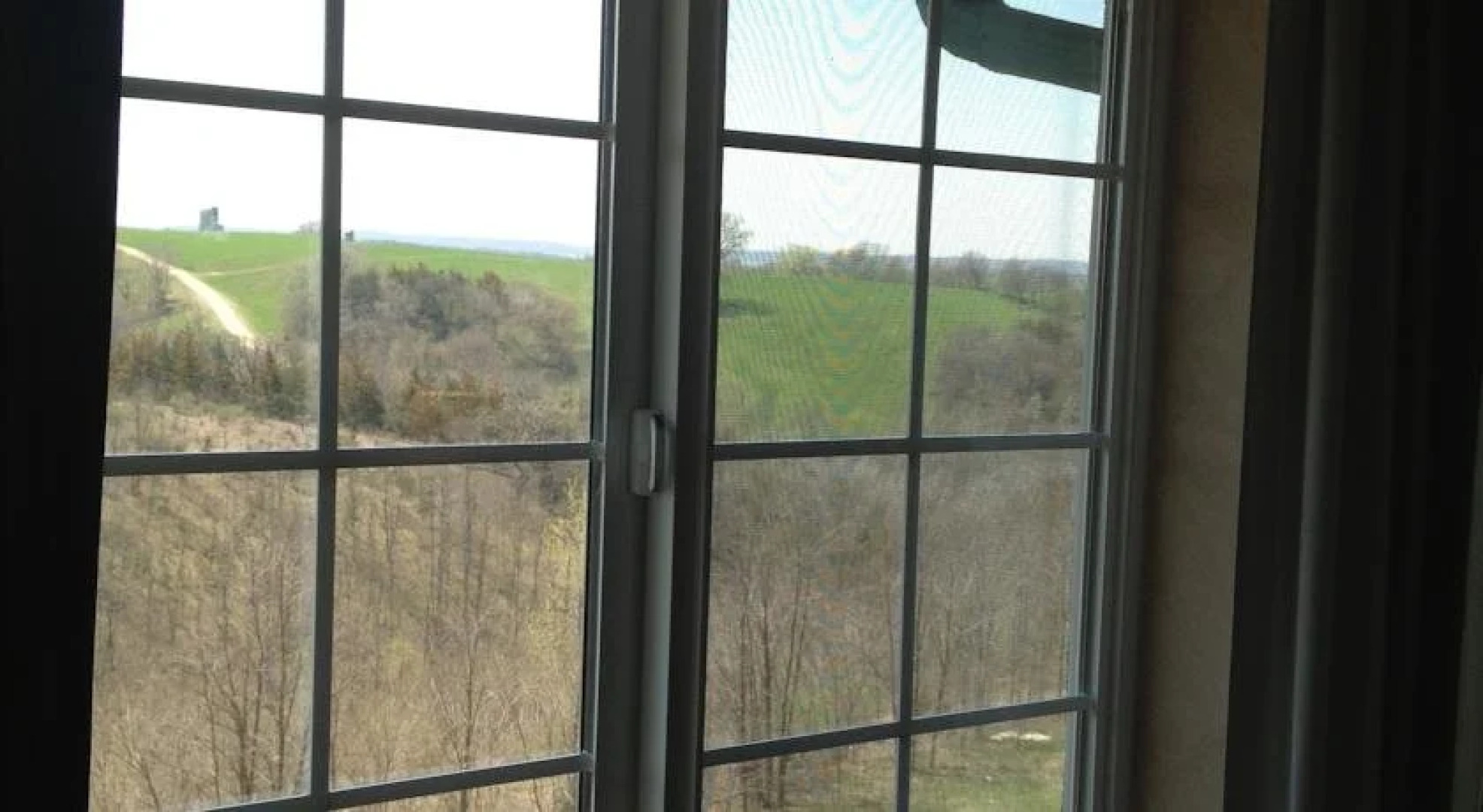 Irish Cottage Inn & Suites