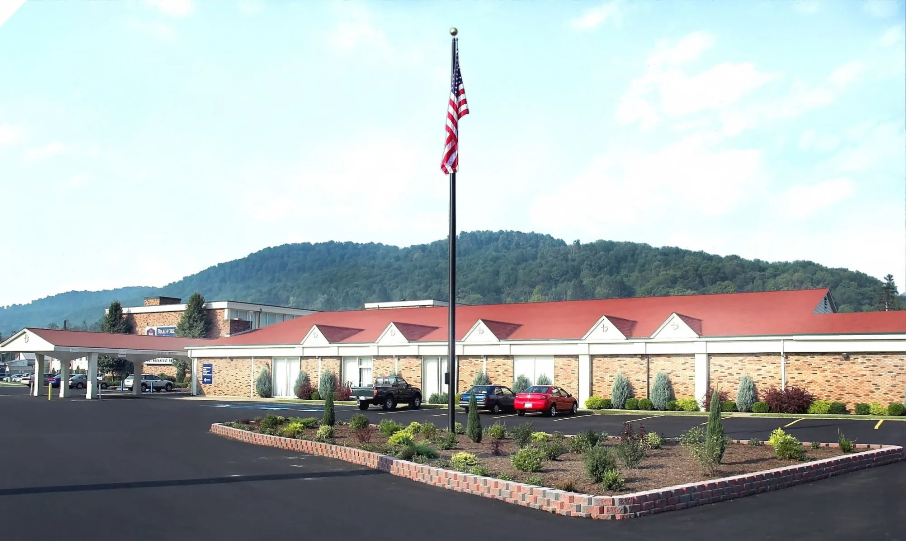 Best Western Plus Bradford Inn