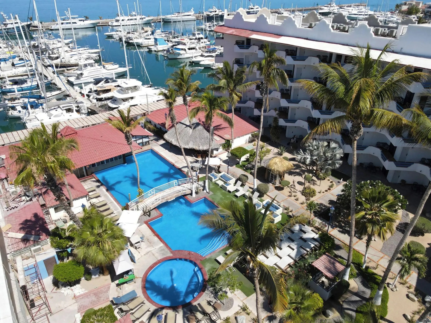 The Westmarine Waterfront Hotel