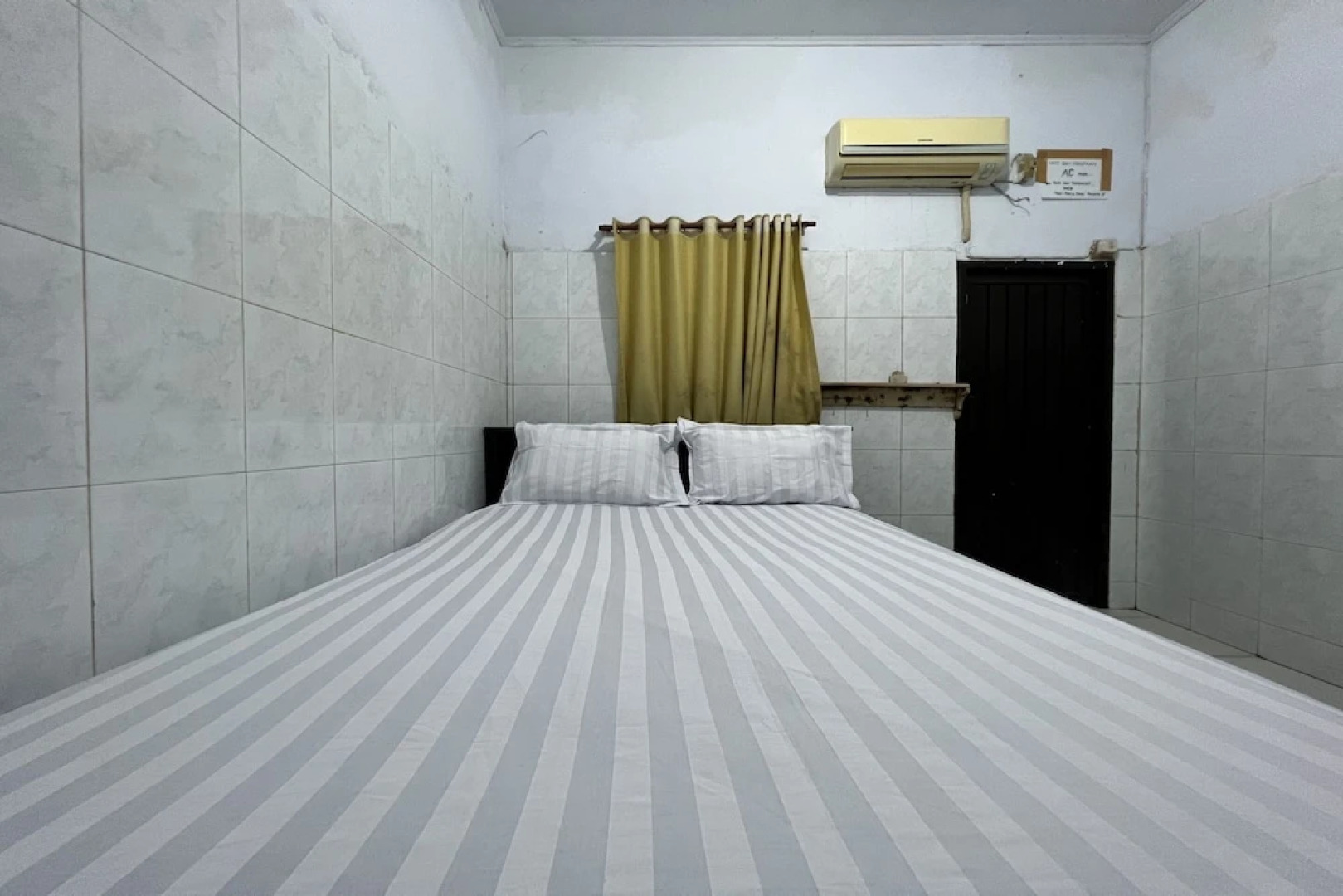 Hotel O Rafira Losmen NearYani Heahlerr