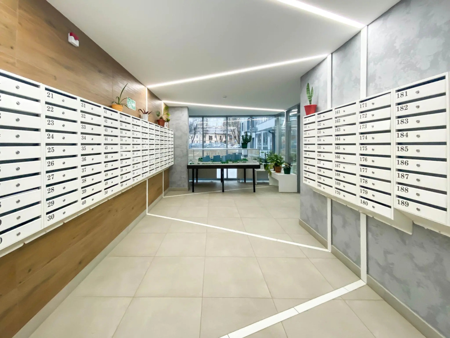 Cosmos (Космос) на улице Революции 52В