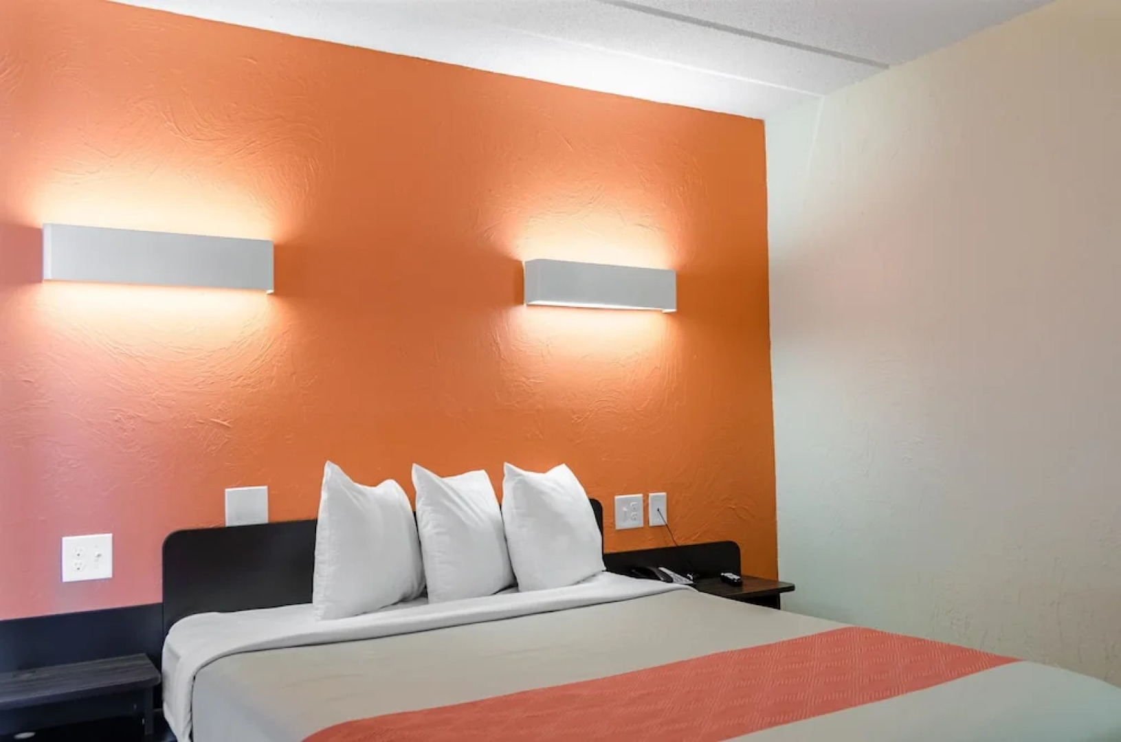 Motel 6 - Westborough Boston