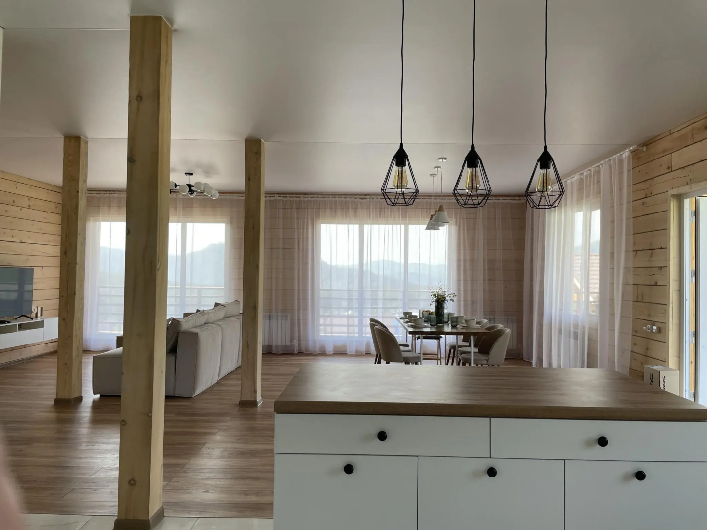 Scandi house (Сканди хаус)