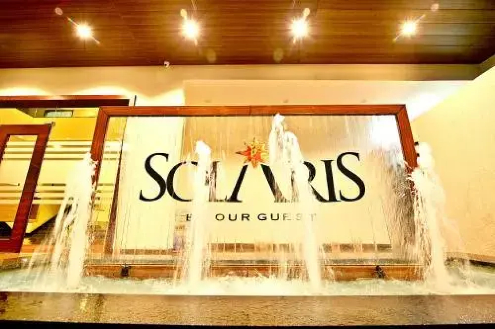 Solaris Hotel And Club