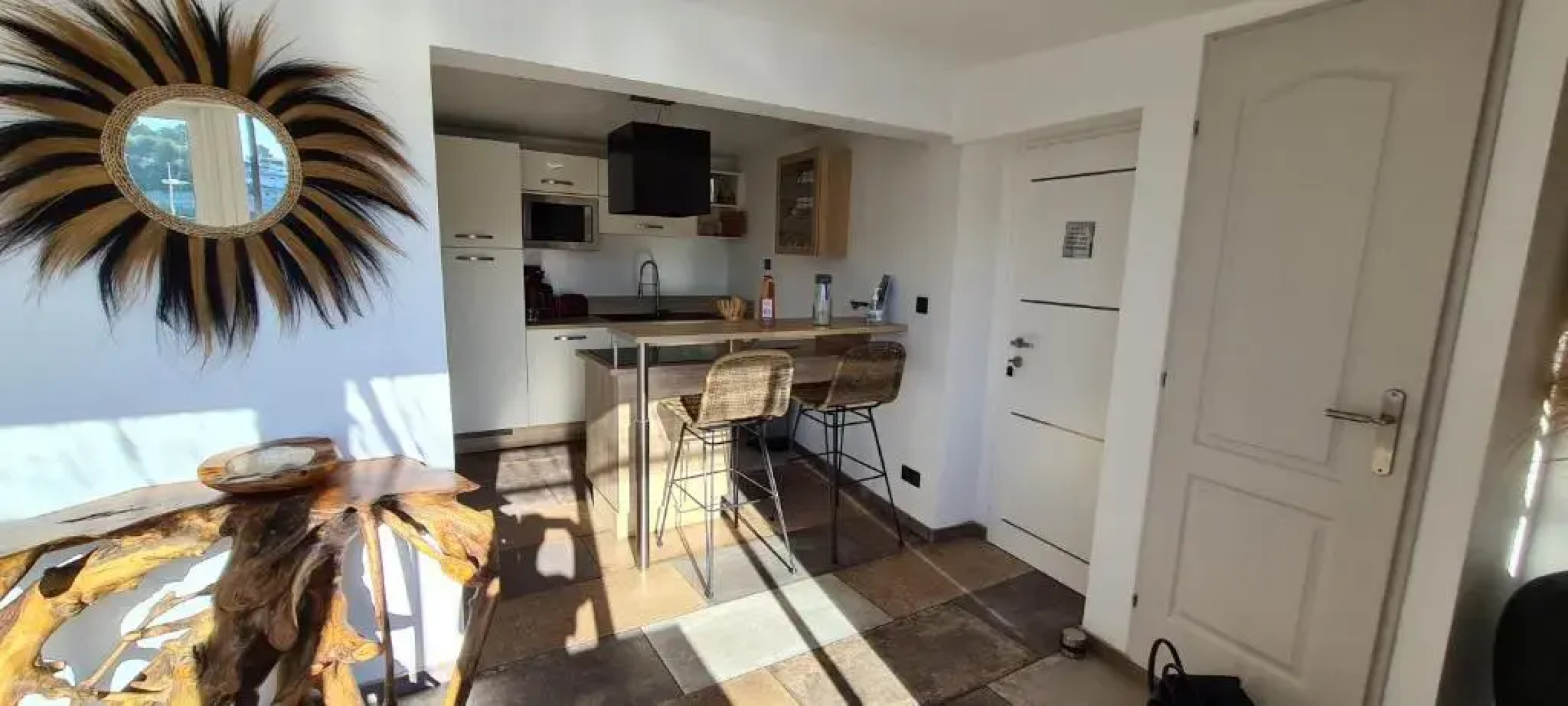 Bel appartement avec vue panoramique sur le port