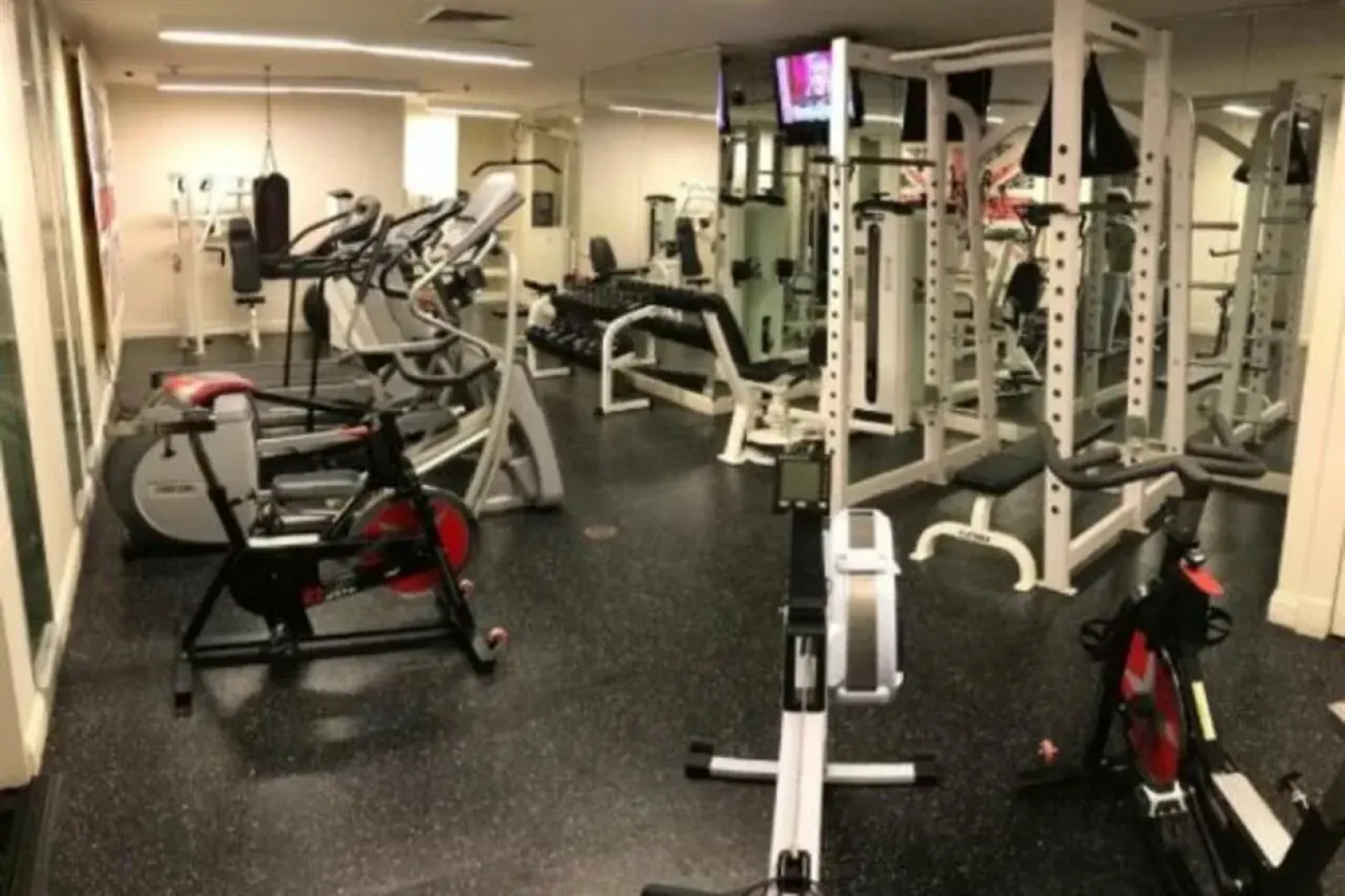 International House Hotel